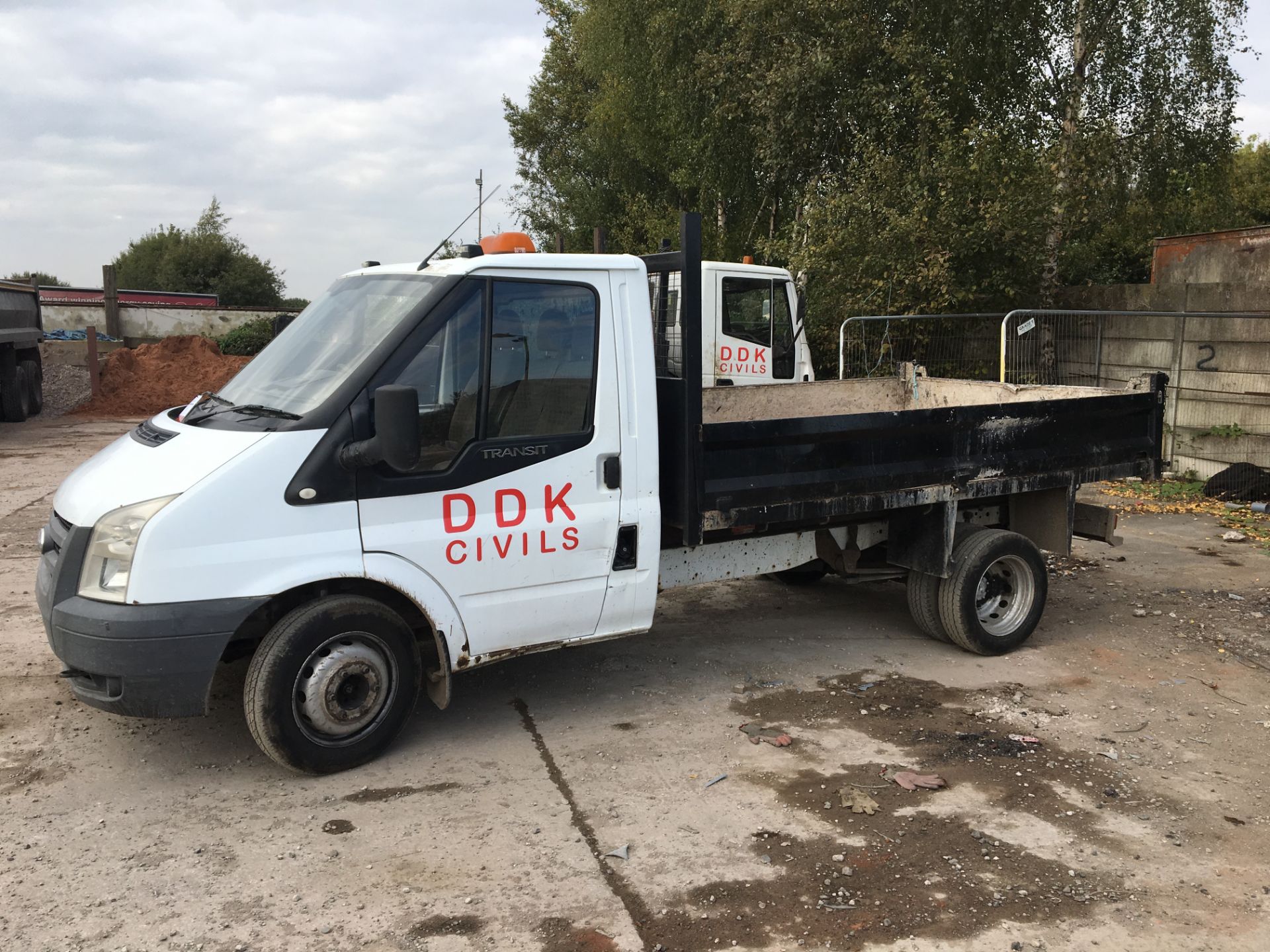 (2008) Ford Transit TDCi, 2402cc, Diesel, Drop Side Tipper, Registration BK08 OPZ - Image 2 of 4