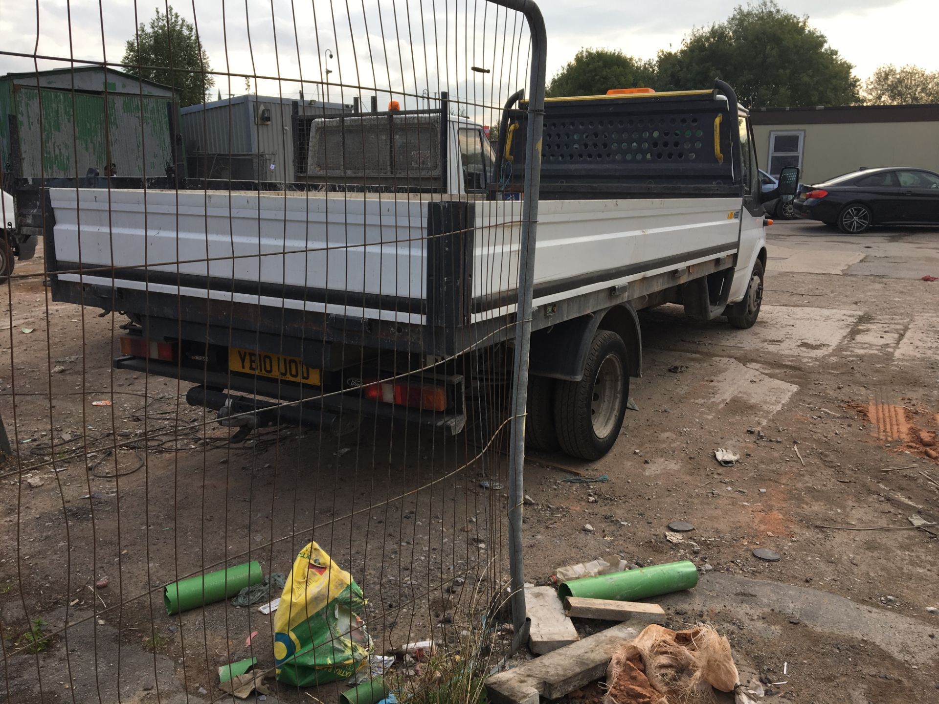 (2010) Ford Transit TDCi, 2402cc, Diesel, Drop Side Pick-Up, Registration YB10 UOD - Image 3 of 3