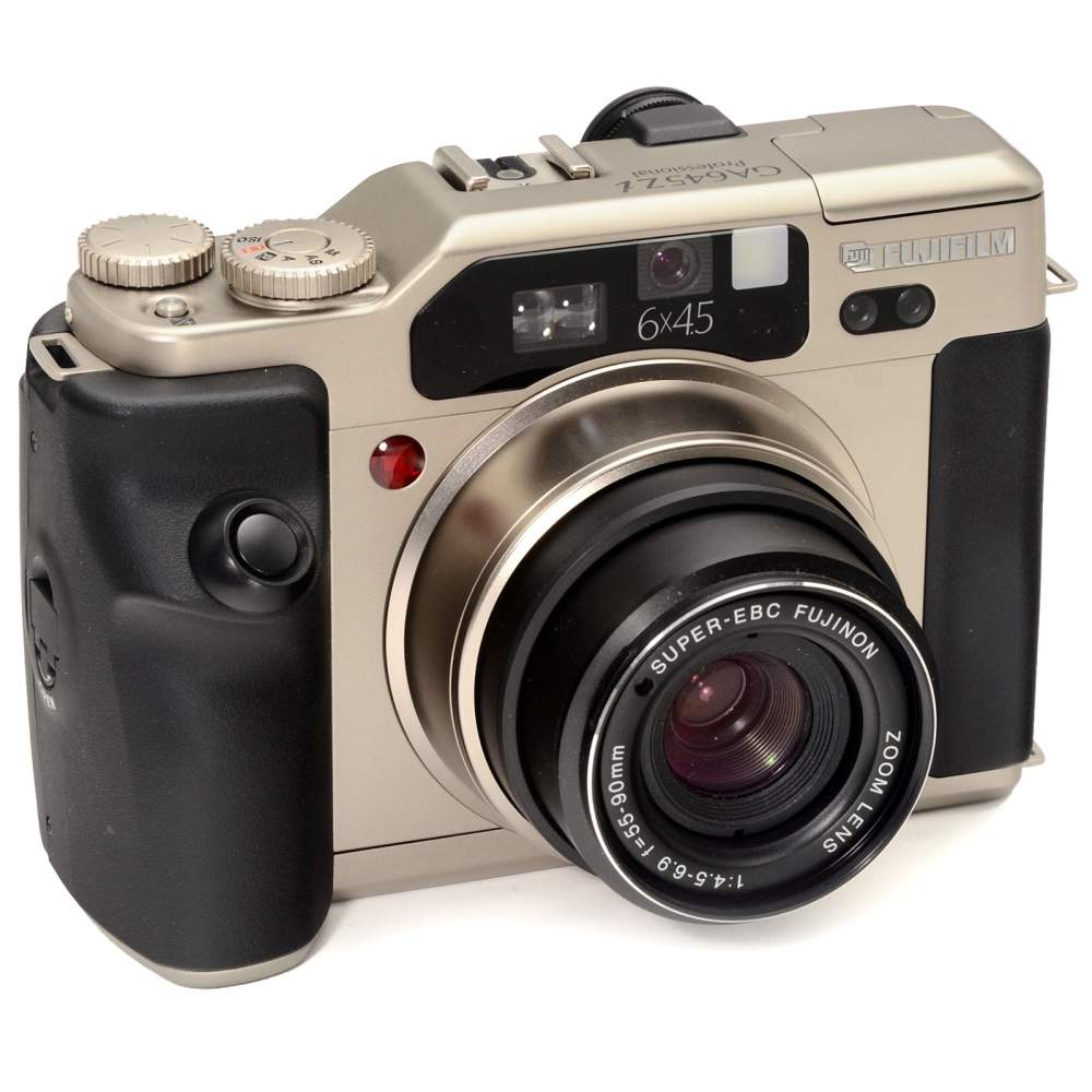 Fujifilm GA 645 Zi Professional Fujifilm, Japan. Professional rollfilm camera, size 4,5 x 6 cm, with