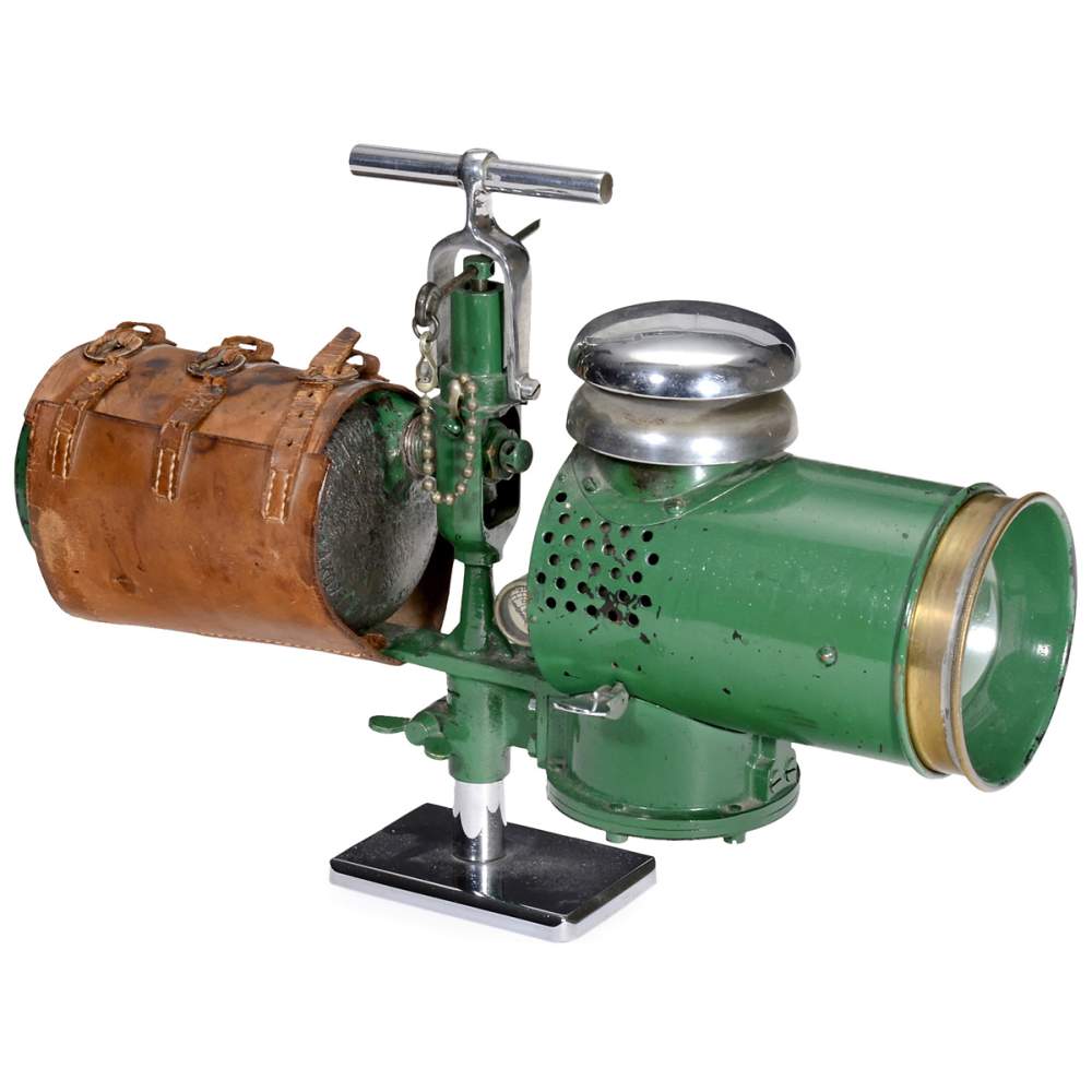 AGA Morse Signal Lamp, 1917 onwards Optical telegraph, for acetylene fuel in pressure vessel,