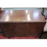 A 19th Century mahogany drop leaf table 158cm extended