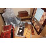 Assorted collectable items to include modern chess pieces, games boxes and a chess board etc
