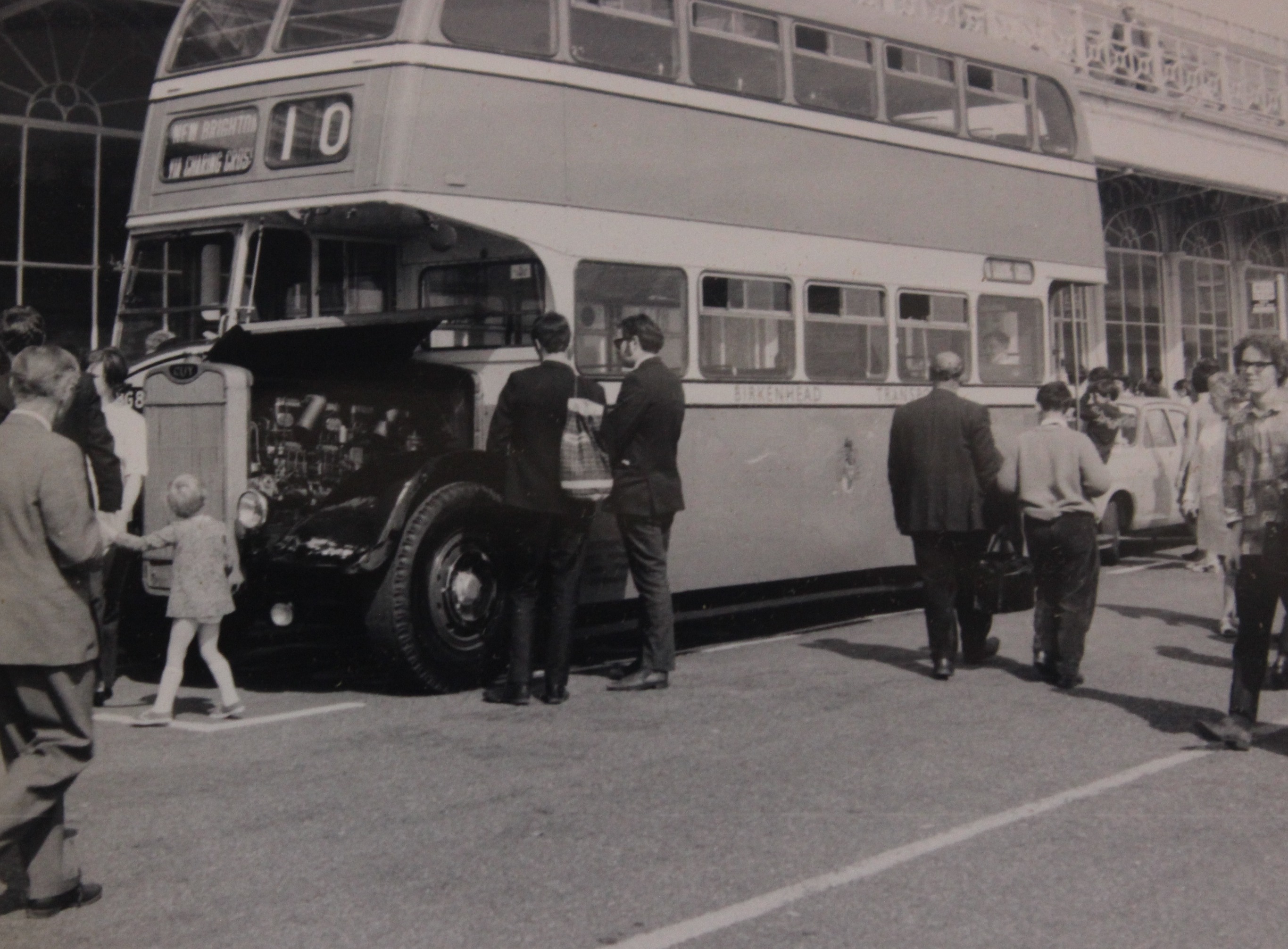 BUSES 2nd half 20th Century photographs regional examples to include Birkenhead Corp. Rhymney