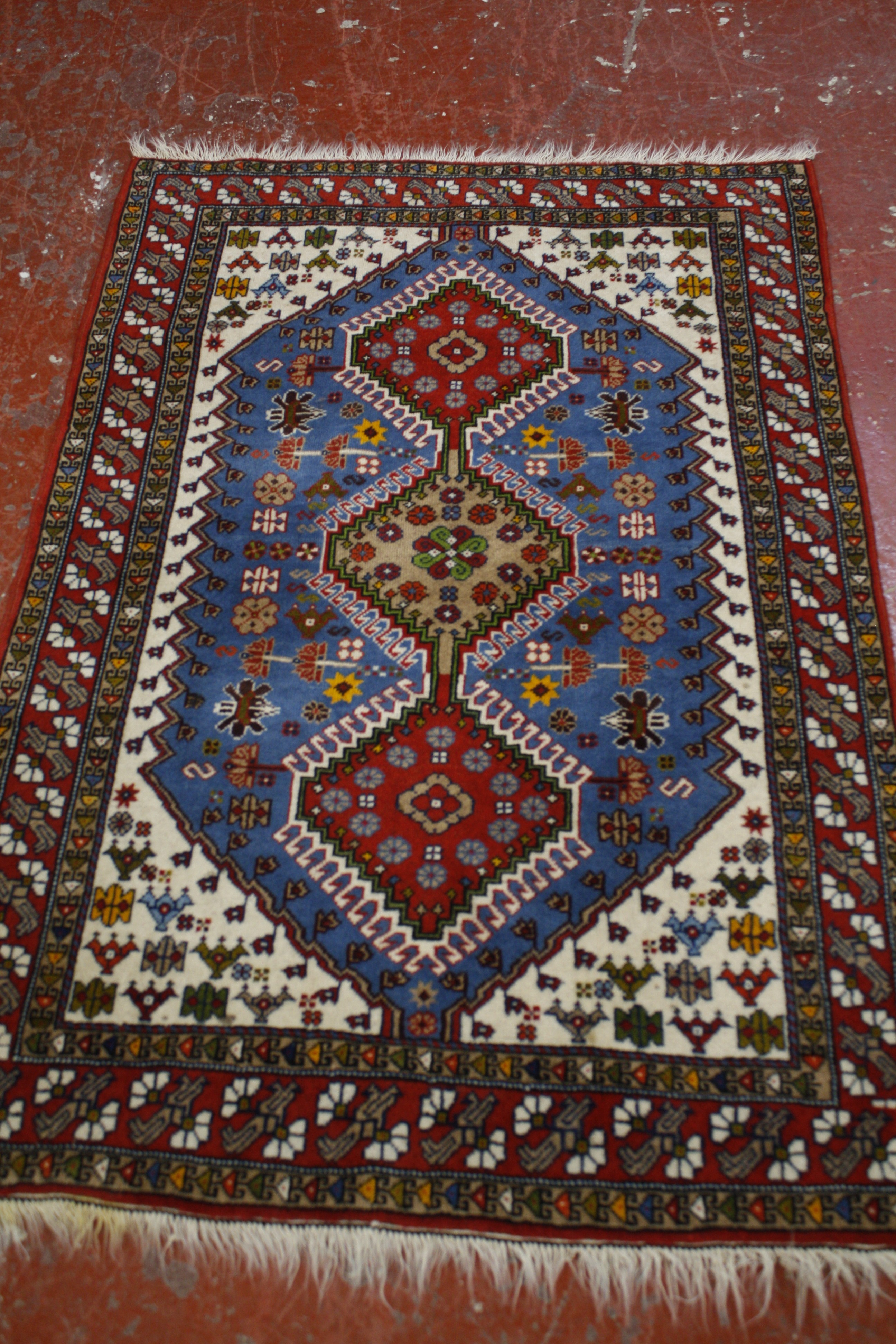 A mixed lot of modern Middle Eastern rugs - Image 3 of 8