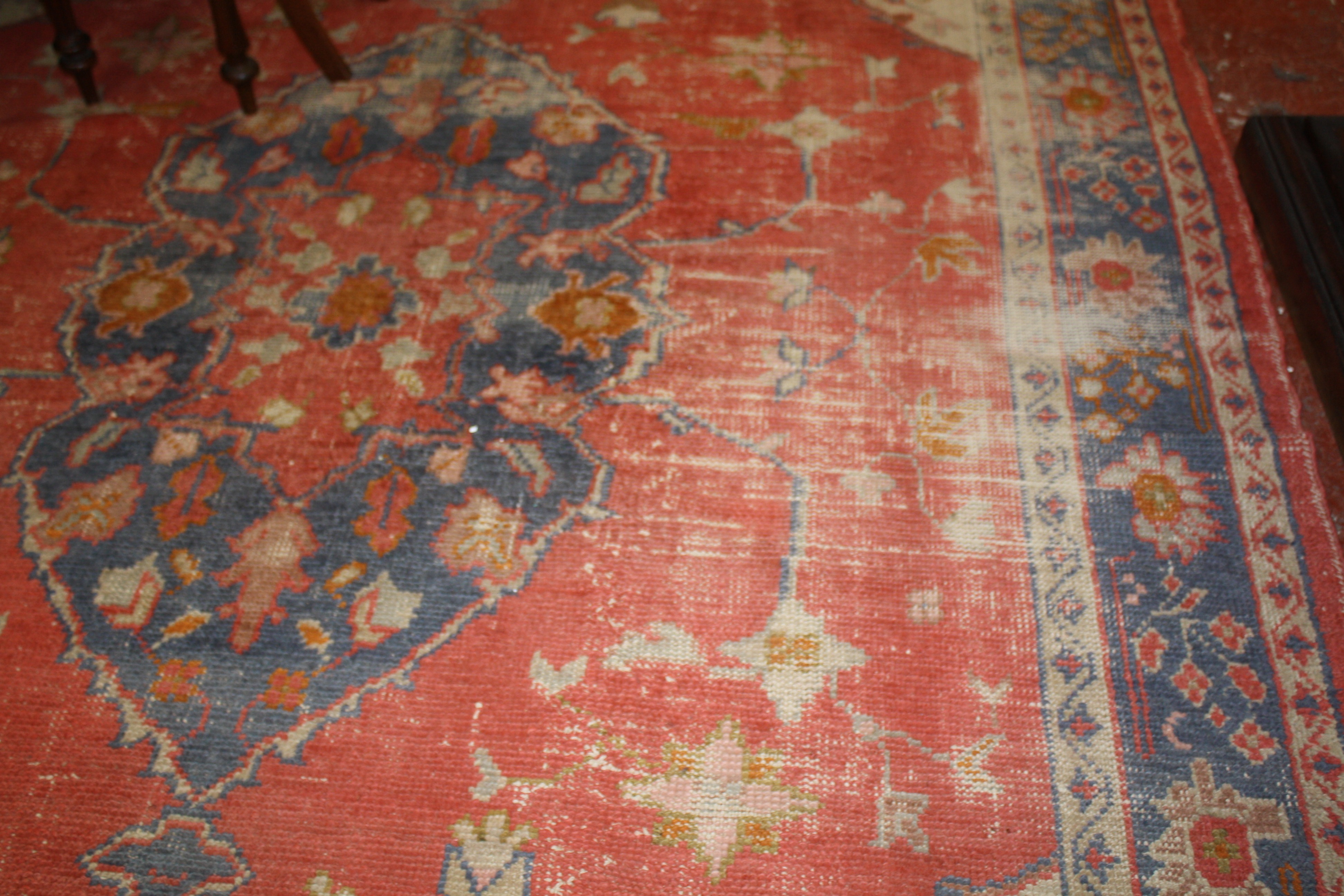 An Ushak carpet, approximately 227cm x 330cm - Image 2 of 3