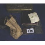 A WWI Princess Mary 1914 Christmas Gift tin and a quantity of coins