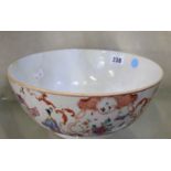 A Chinese Canton bowl, 26cm in diameter (af)