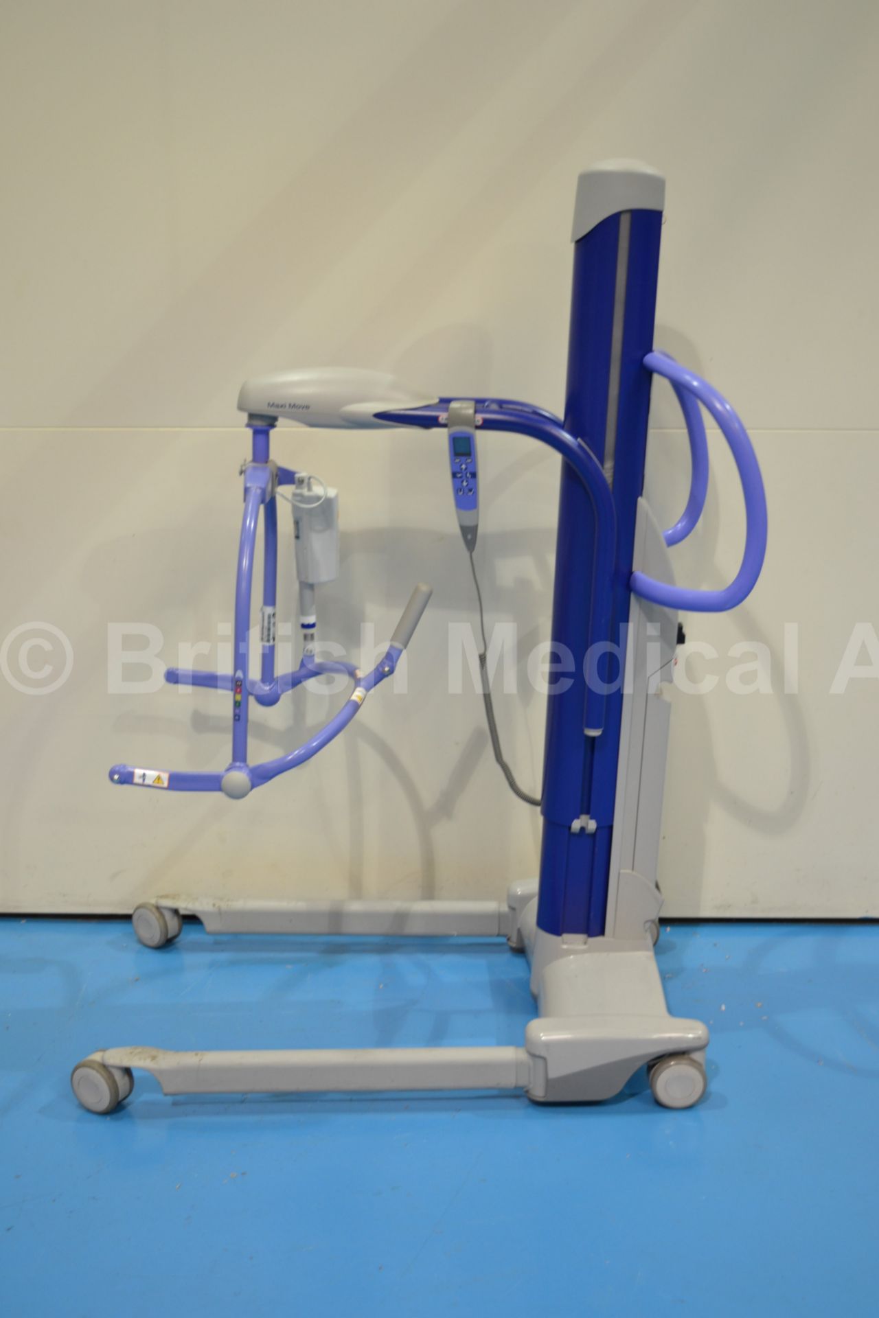 Arjo Maxi Move Patient Hoist With Controller (Test