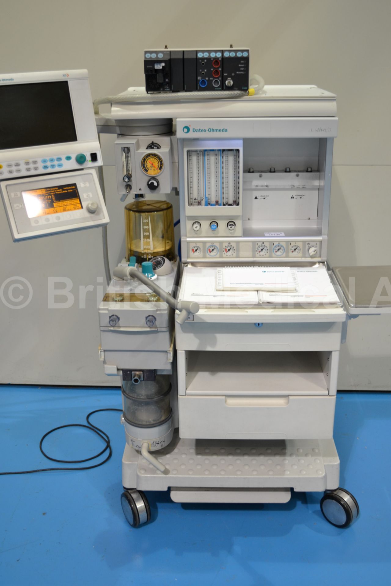 Datex Ohmeda Aestiva/5 Anaesthetic Trolley with Da