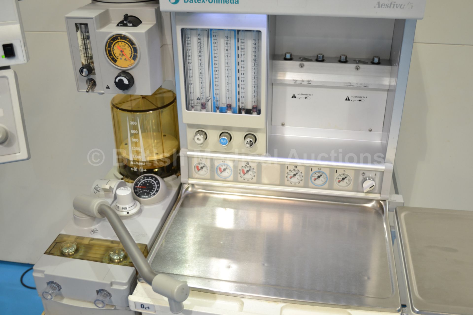 Datex Ohmeda Aestiva/5 Anaesthetic Trolley with Da - Image 4 of 6