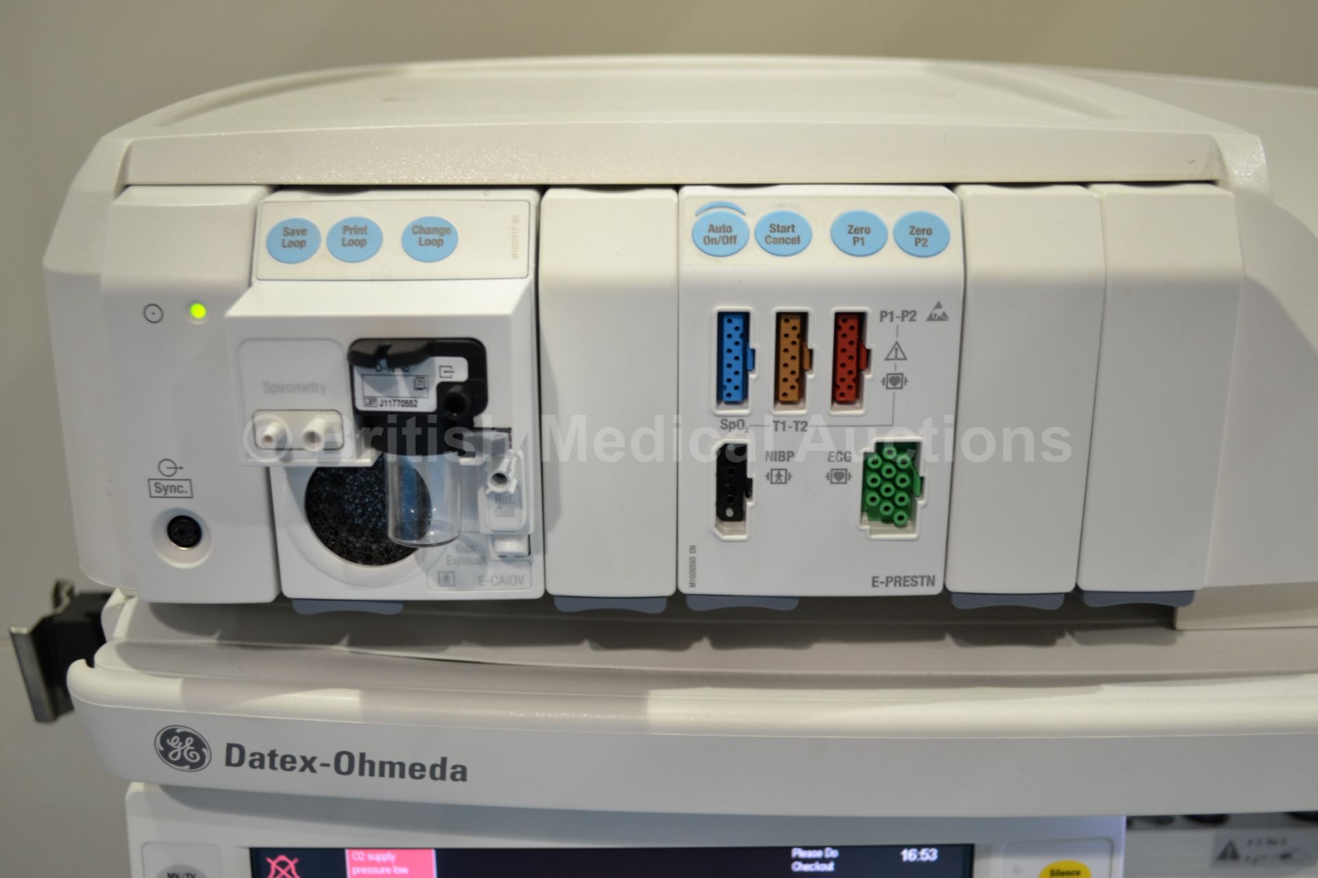 GE Datex Ohmeda Avance Anaesthetic Trolley with bu - Image 6 of 9