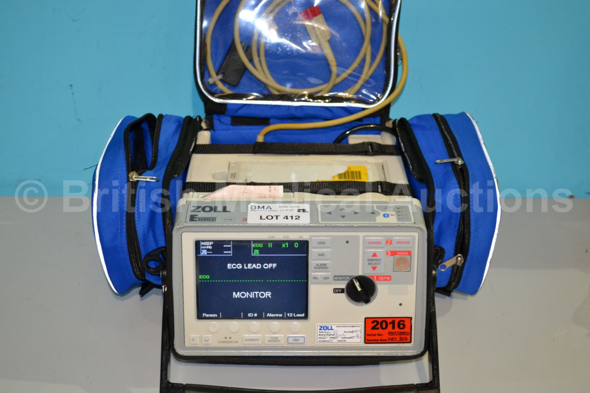 Zoll E Series Defibrillator / Monitor with NIBP, C