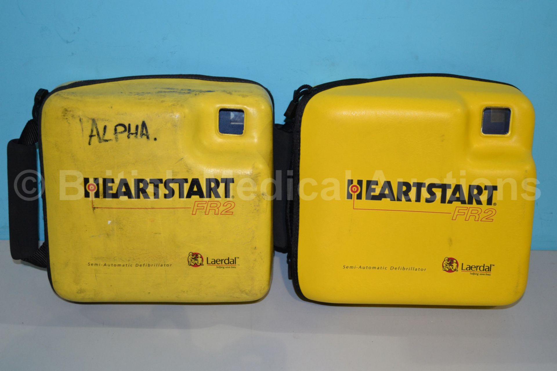 2 x Laerdal Heartstart FR2 Defibrillators in Yello - Image 2 of 2