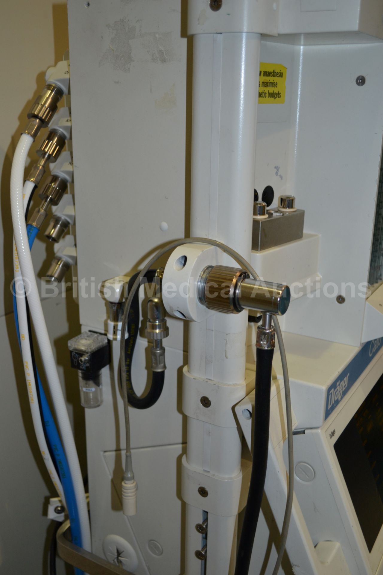 Drager Cato Anaesthetic Machine *Powers Up* - Image 5 of 6