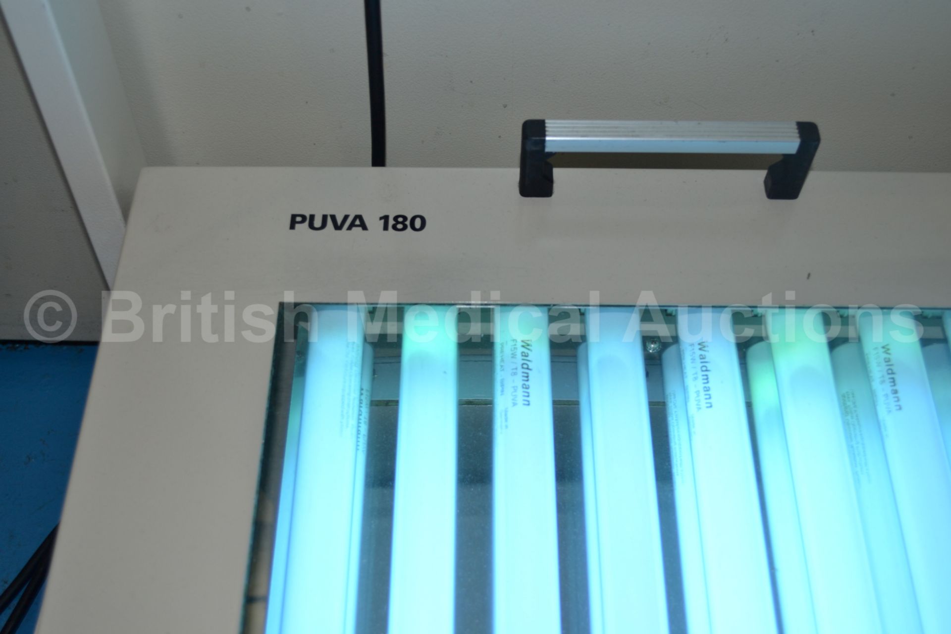 Waldmann PUVA 180, PUVA 200, UV 181 AL Phototherap - Image 2 of 5
