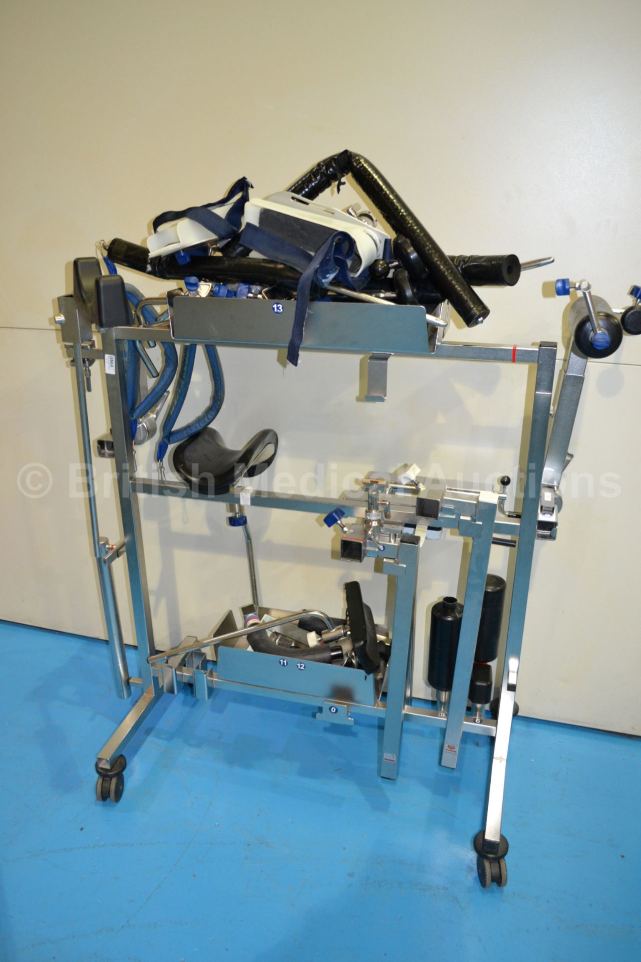 Operating Table Accessories Trolley with Accessori - Image 2 of 2