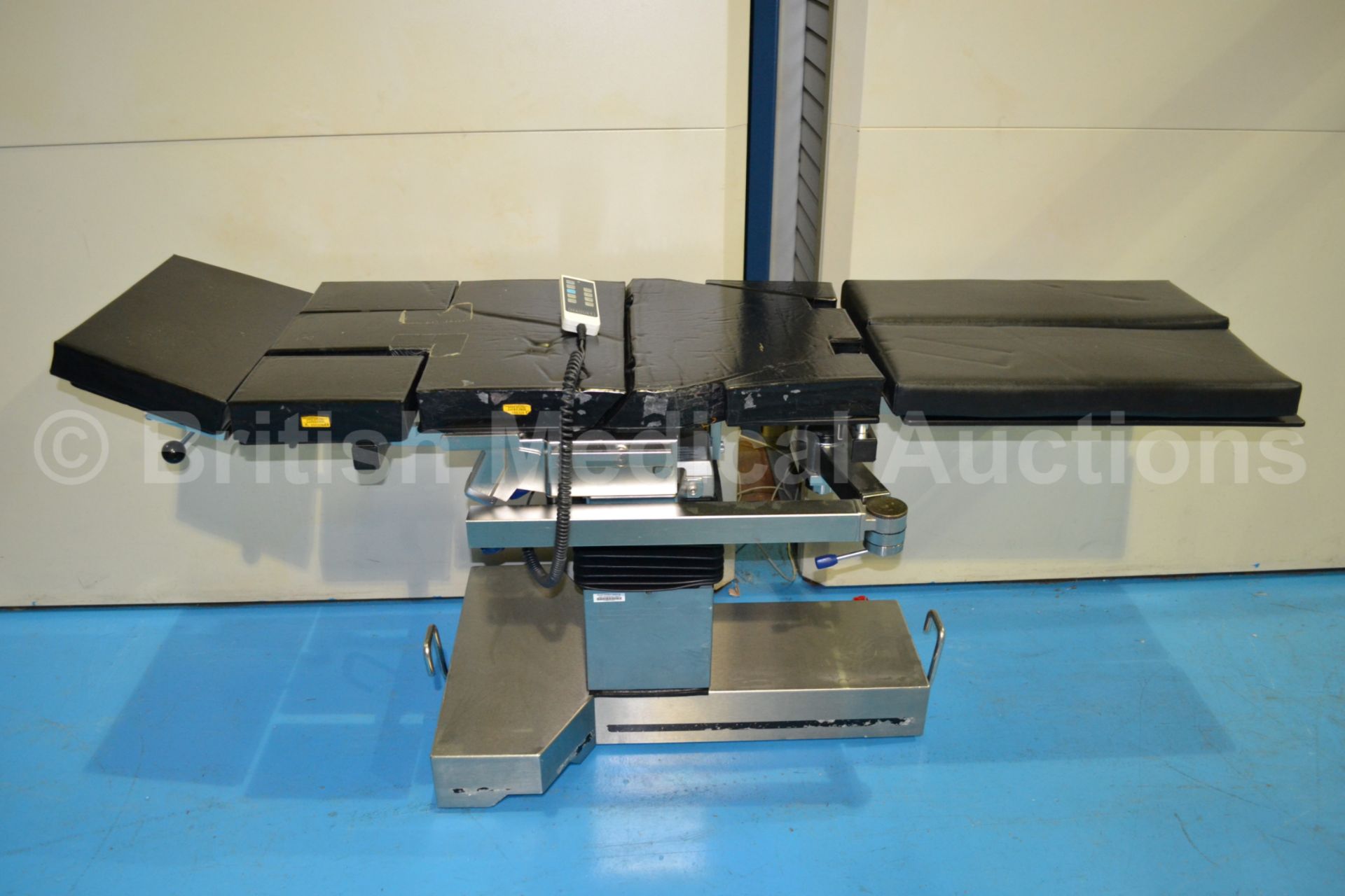 Maquet Operating Table with Lateral Leg Support Ba