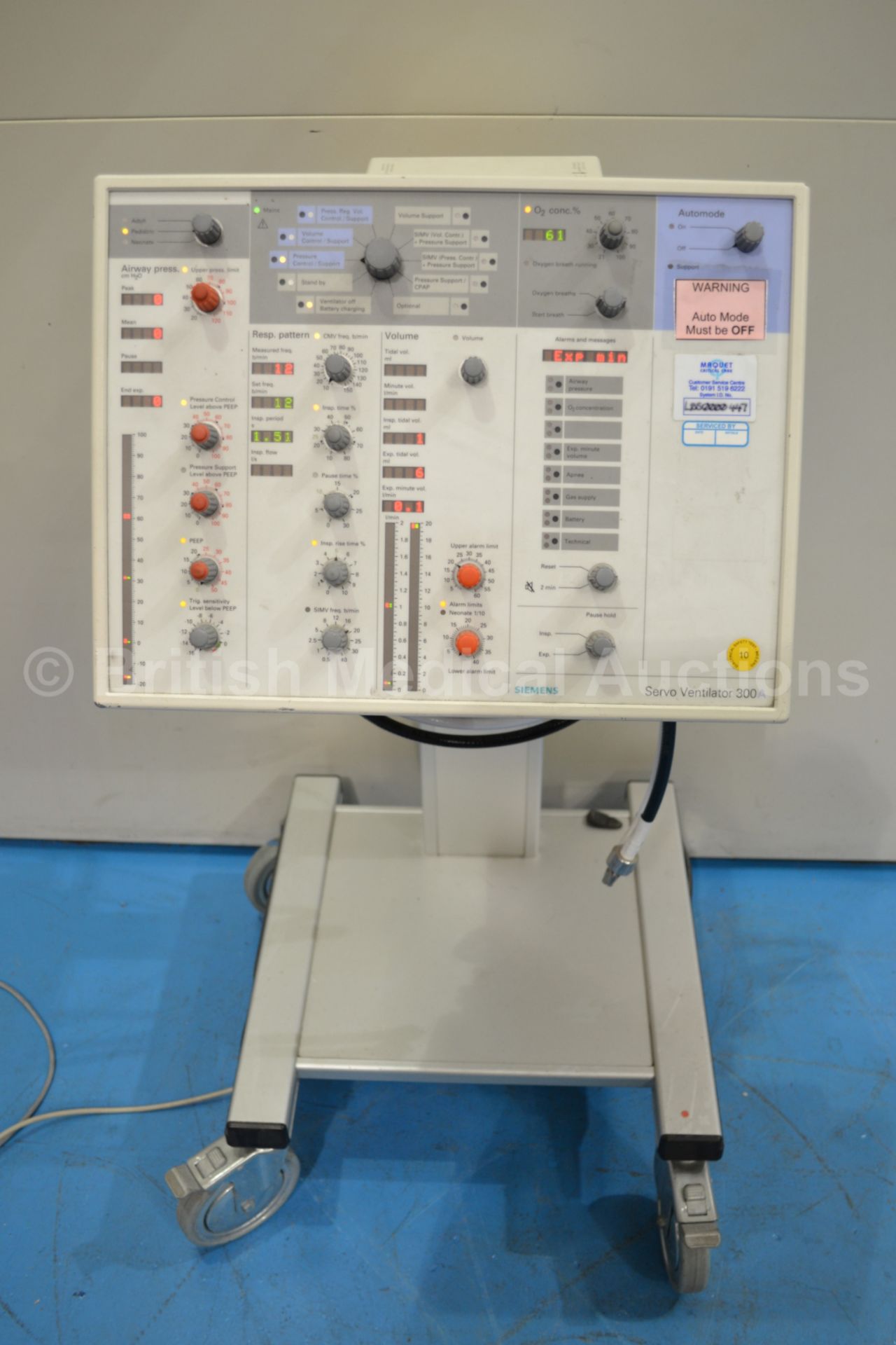 Siemens Servo Ventilator 300A (Powers Up)
