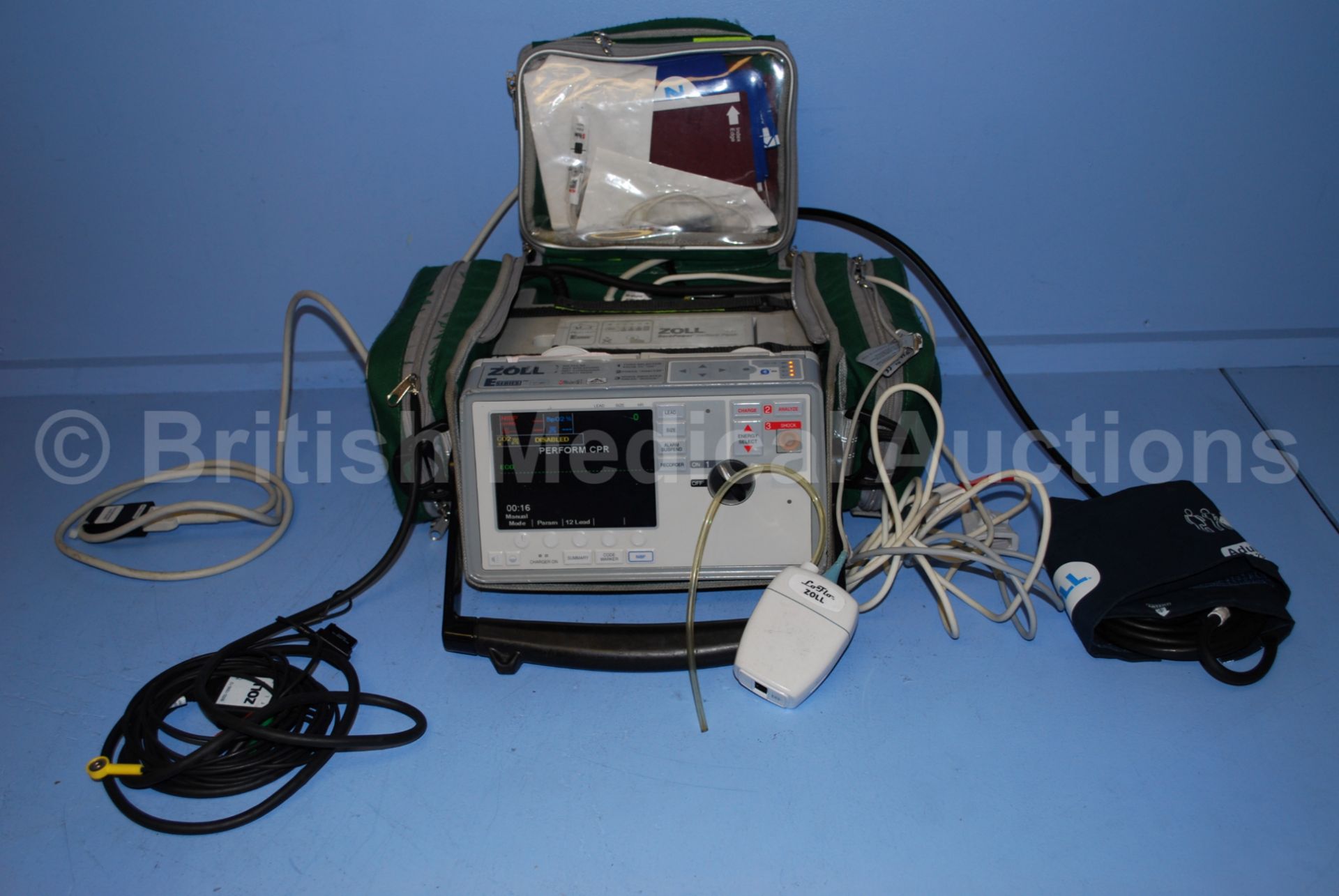 Zoll E Series Defibrillator with Bluetooth, ECG, S - Image 2 of 4