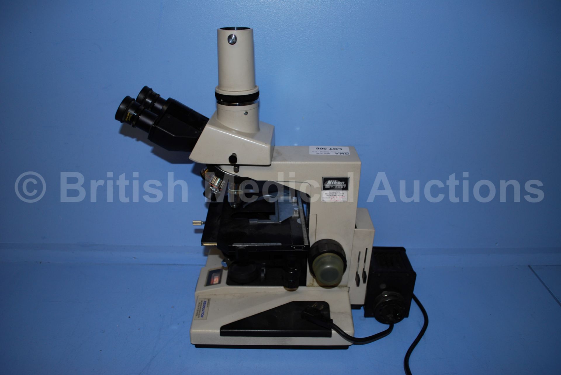 Nikon Optiphot Microscope with 5 x Optics (E Plan - Image 2 of 3