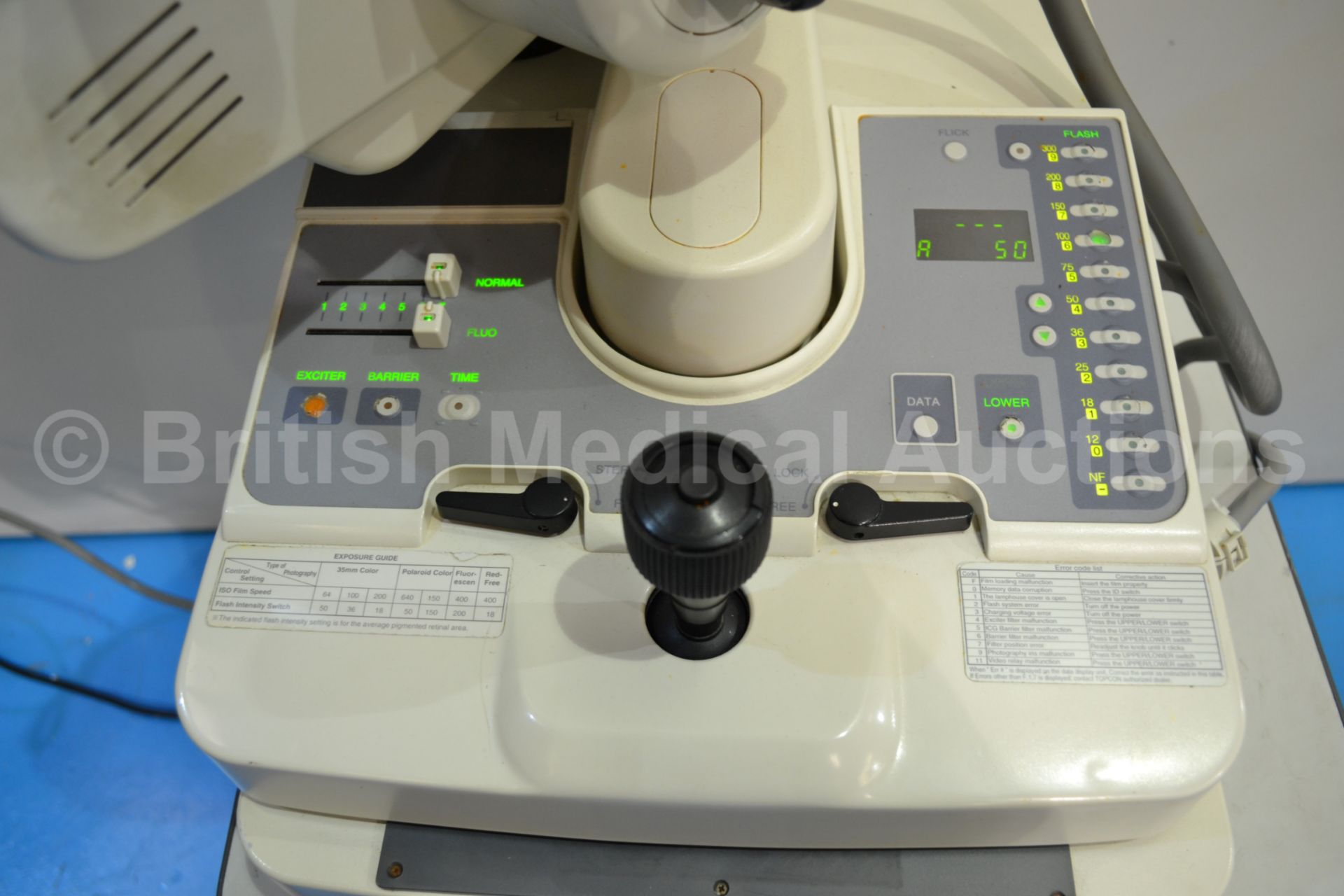 Topcon TRC-50IX Retinal Camera on Motorised Table - Image 5 of 8