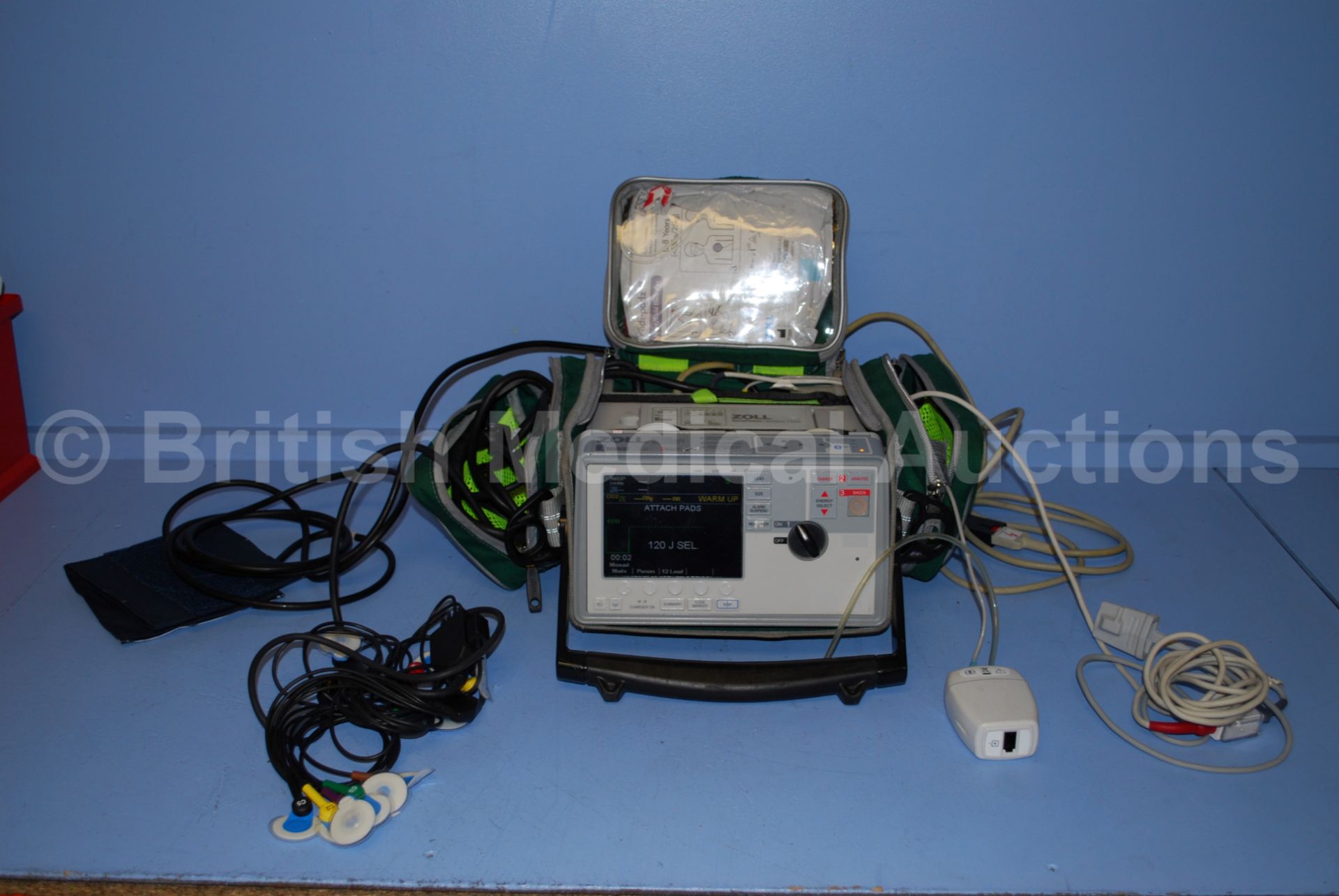 Zoll E Series Defibrillator with Bluetooth, ECG, S