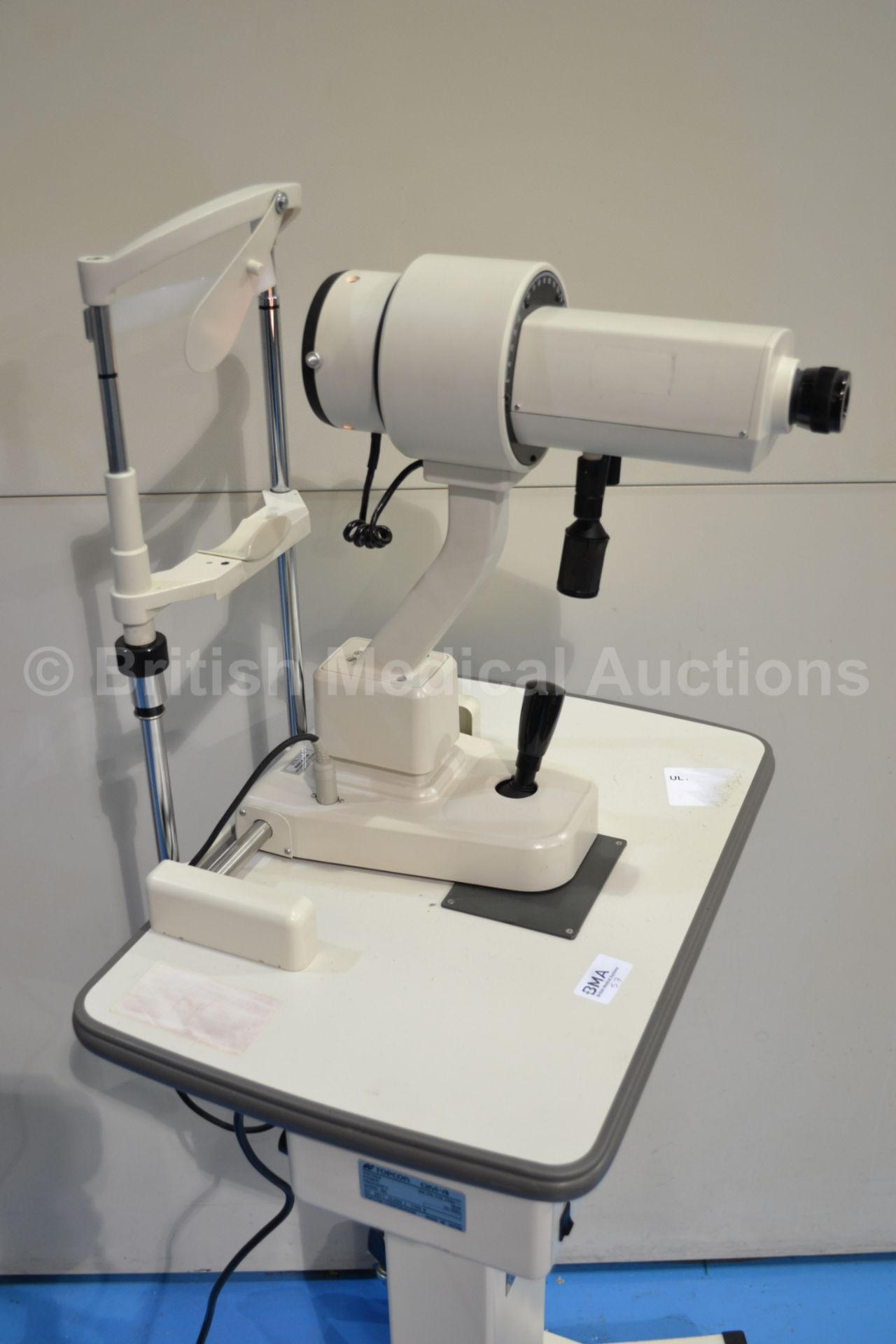 Topcon OM-4 Ophthalmometer on Topcon IT-1 Adjustab - Image 3 of 4