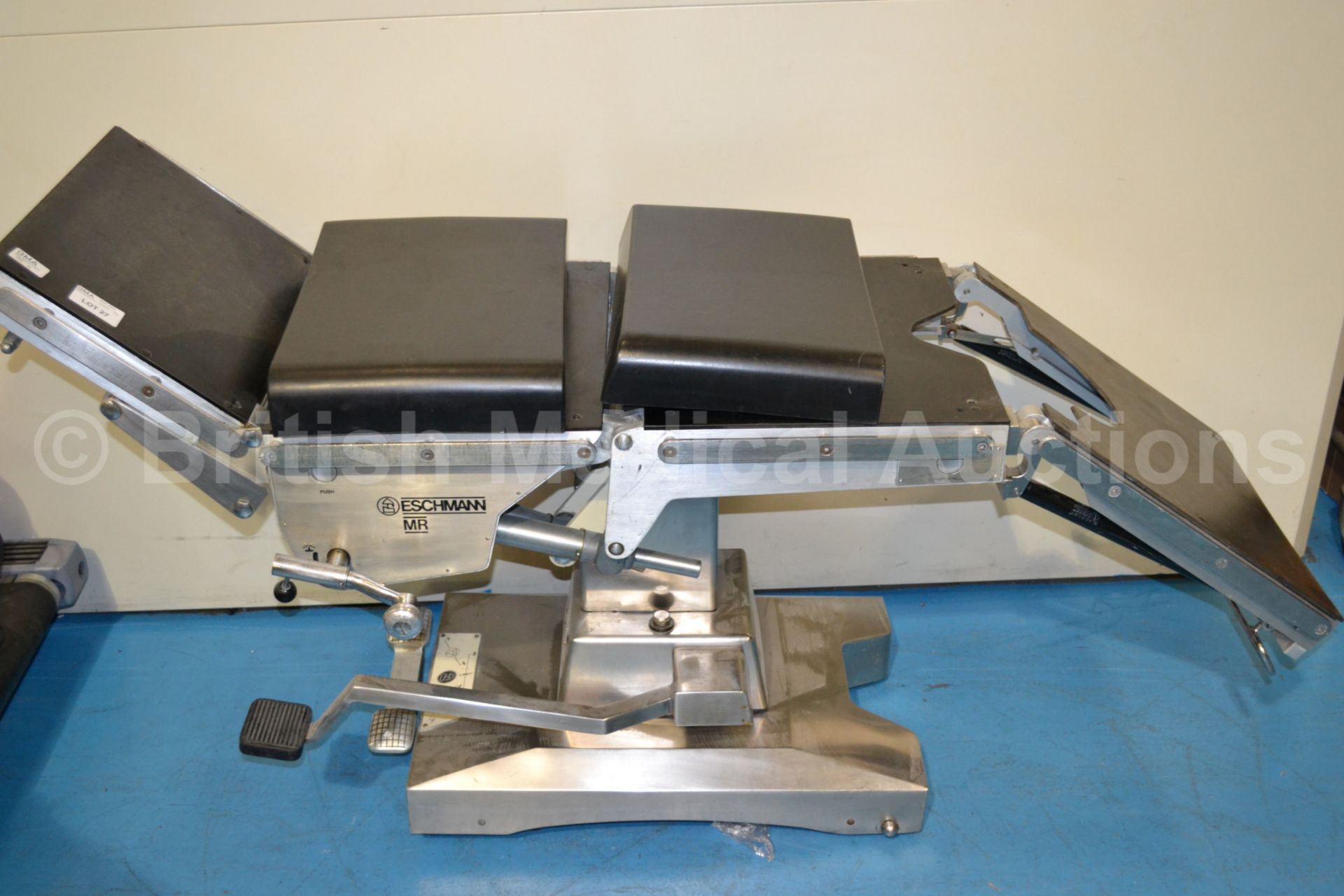 Eschmann MR Hydraulic Operating Table - Hydraulics - Image 3 of 3