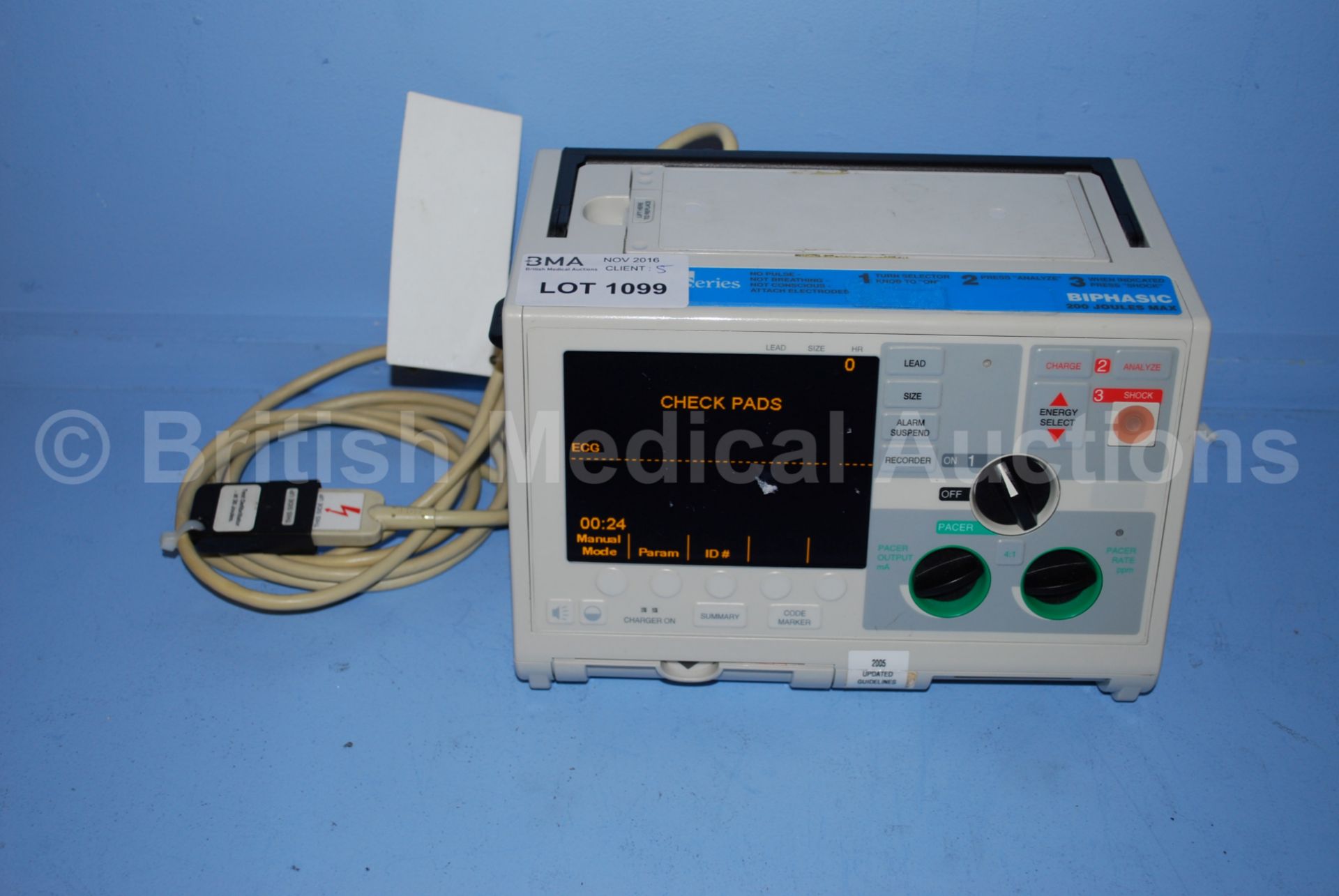 Zoll M Series Biphasic 200 Joules Max Defibrillato - Image 2 of 4