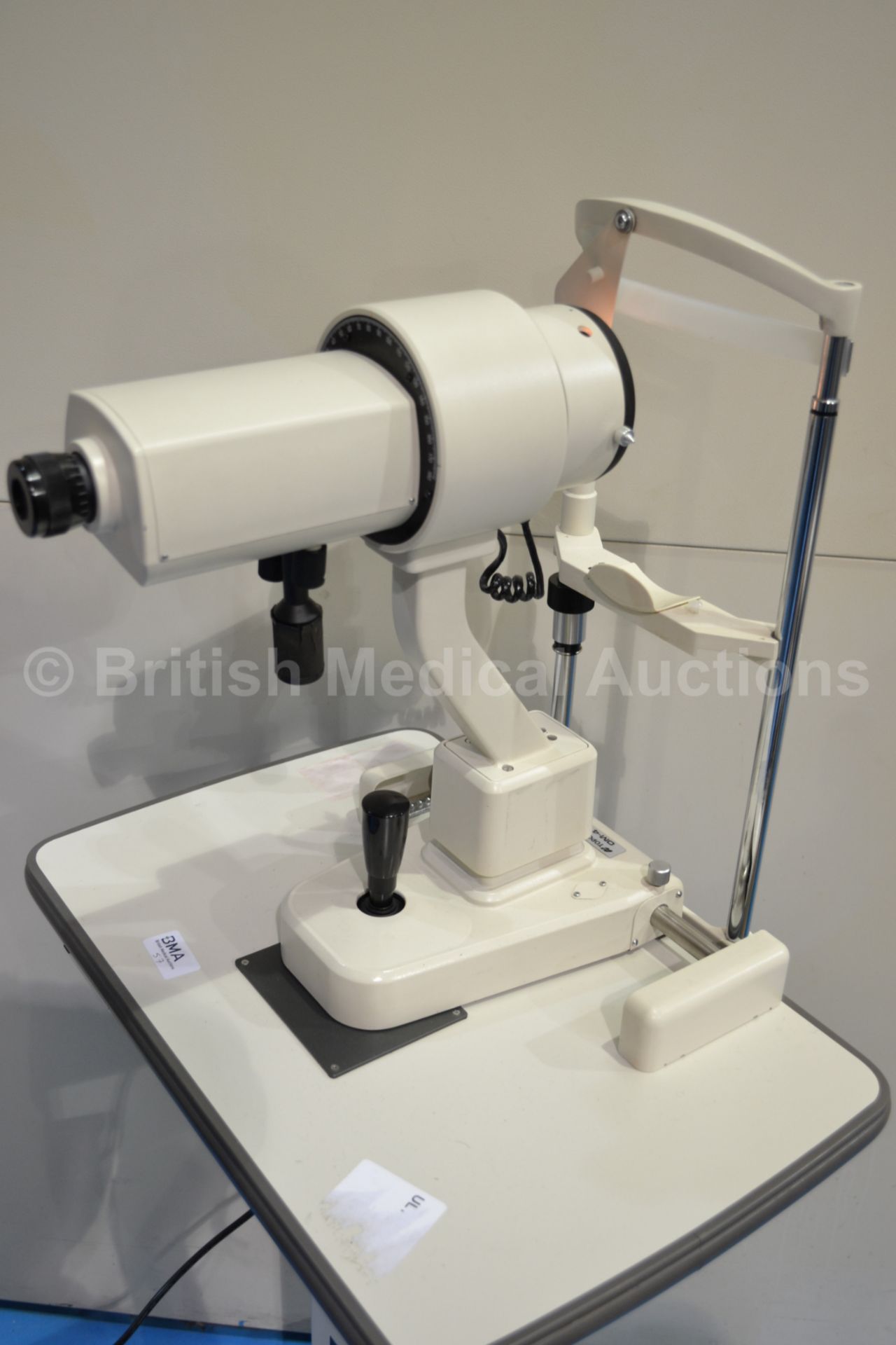 Topcon OM-4 Ophthalmometer on Topcon IT-1 Adjustab - Image 2 of 4