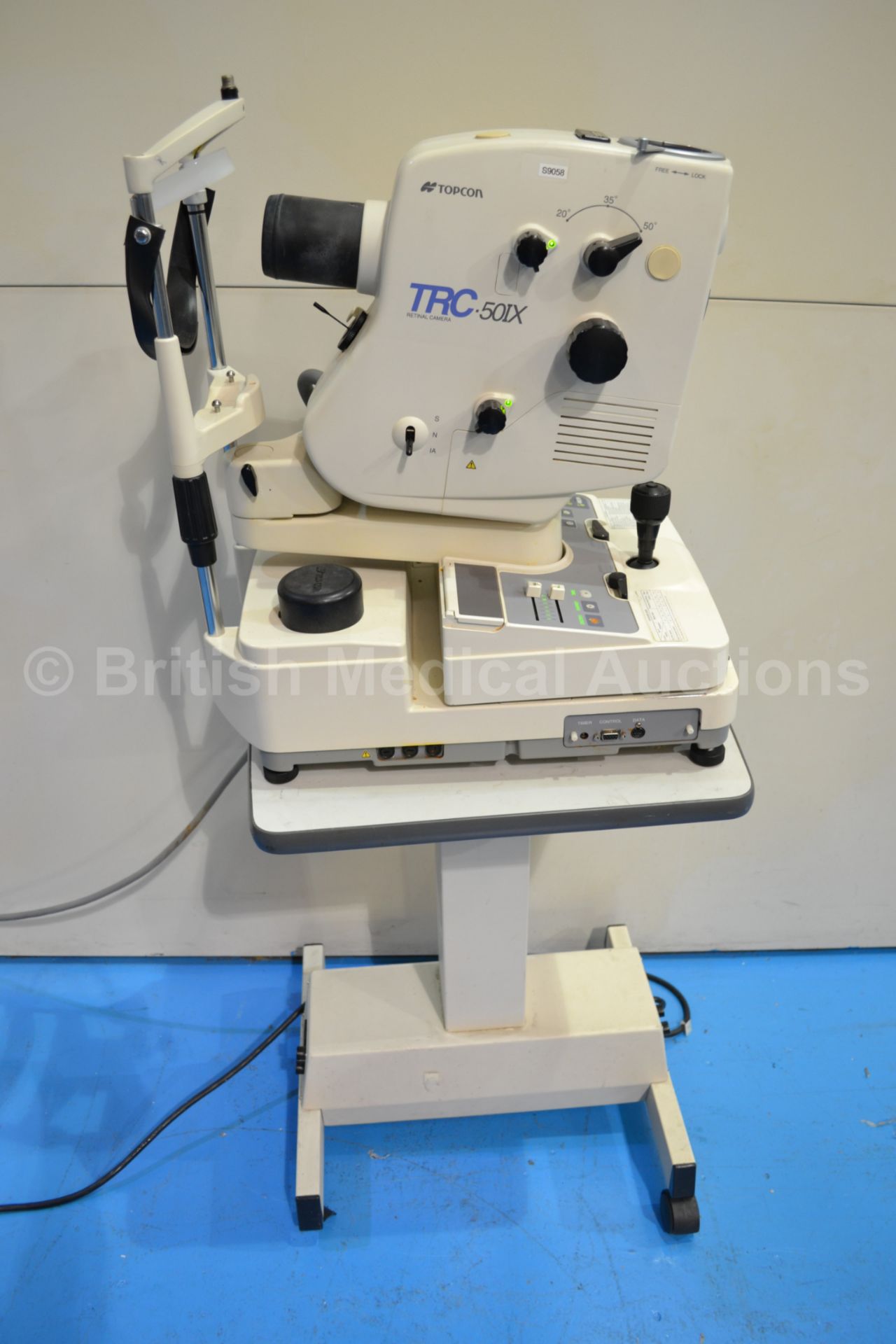 Topcon TRC-50IX Retinal Camera on Motorised Table - Image 3 of 8