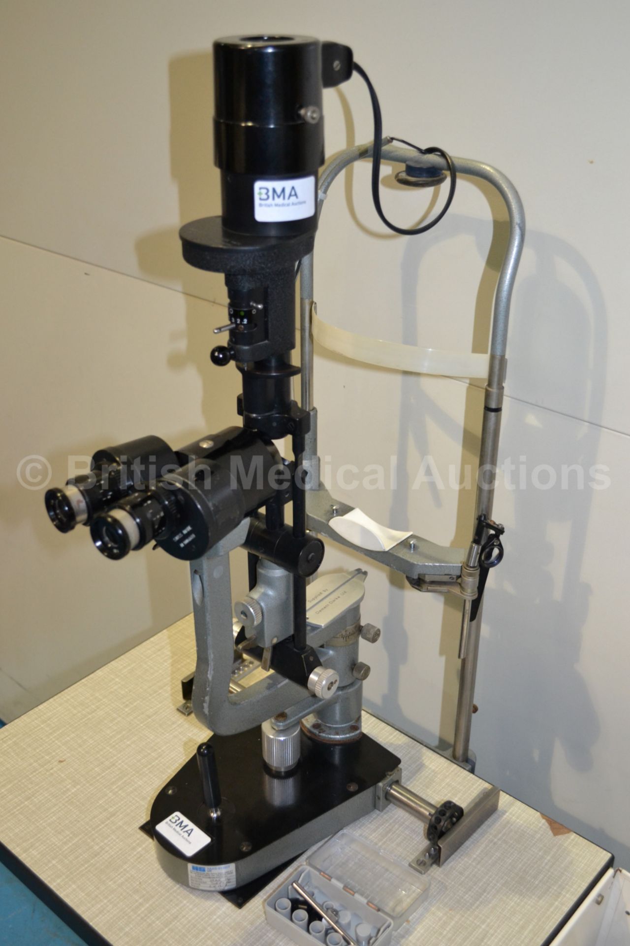 Haag Streit Slit Lamp 900 - Untested Due to Cut Pl - Image 5 of 5
