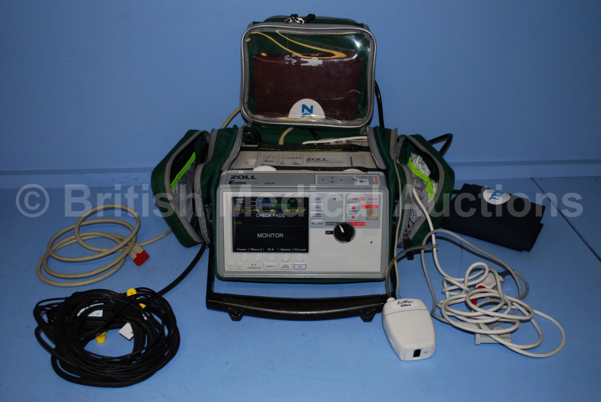 Zoll E Series Defibrillator with Bluetooth, ECG, S