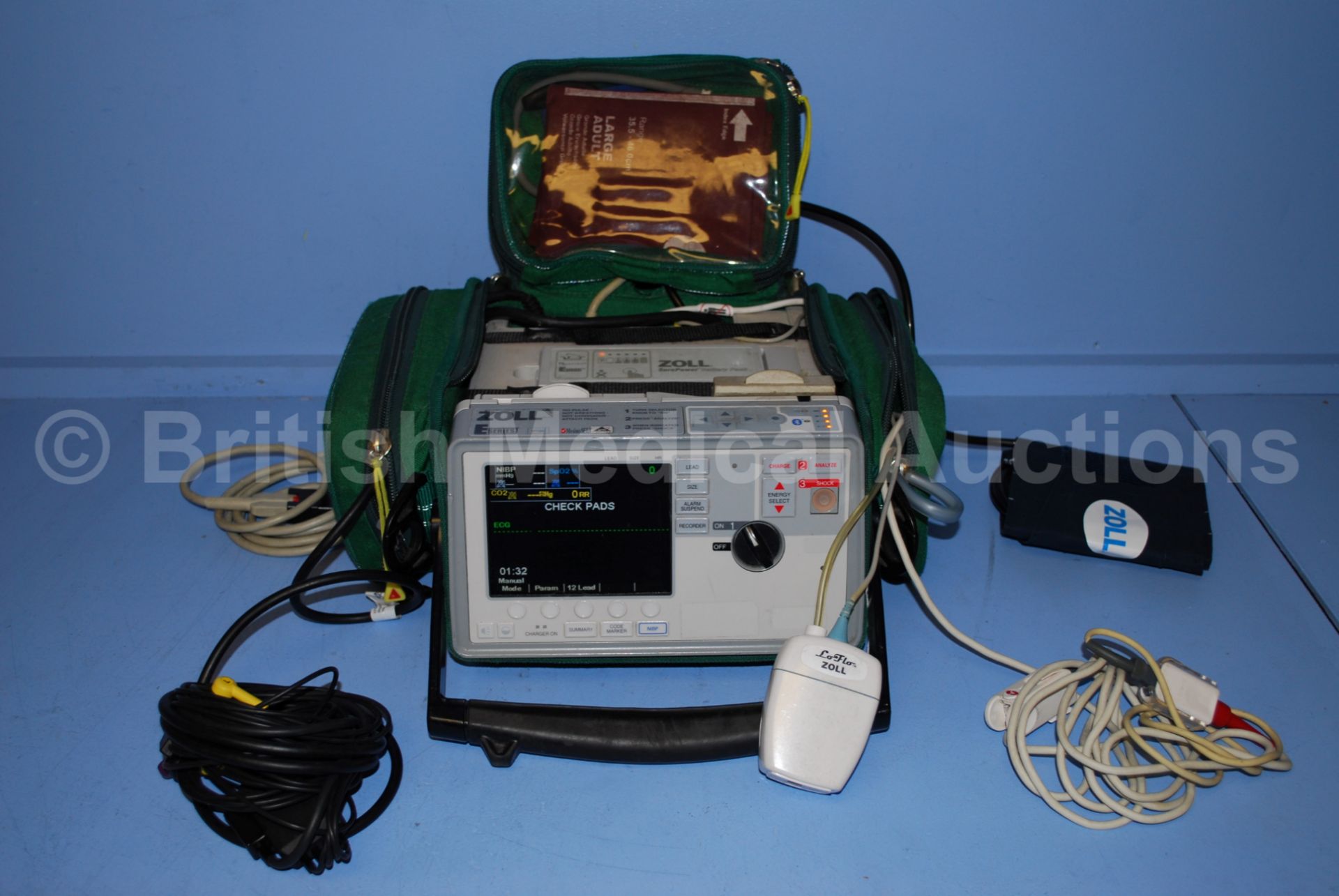 Zoll E Series Defibrillator with Bluetooth, ECG, S
