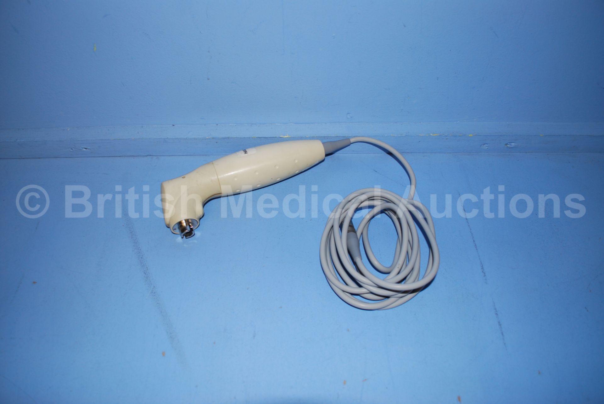 Lumenis VersaCut Tissue Morcellator HandPiece - Image 2 of 2