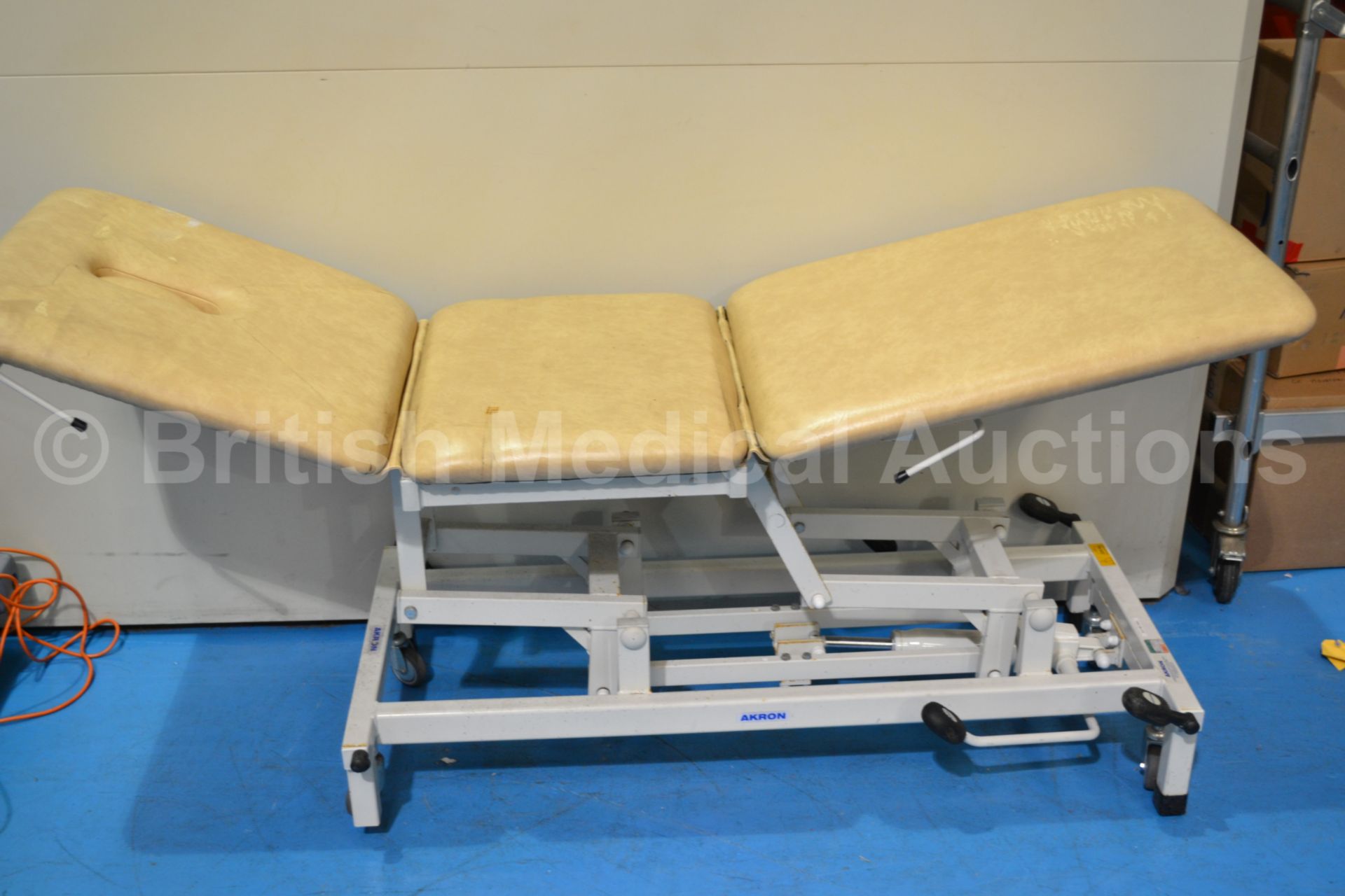 Akron Hydraulic 3-Way Patient Examination Couch wi