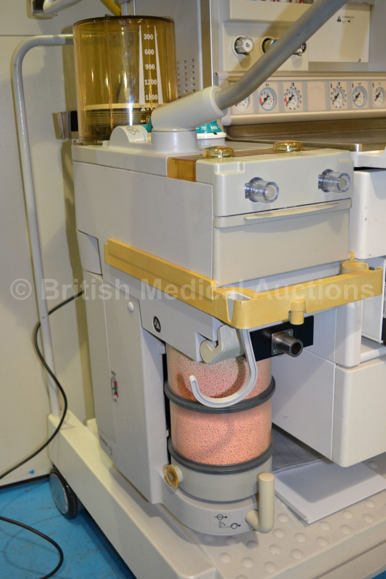 Datex Ohmeda Aestiva/5 Anaesthesia System with Aes - Image 9 of 9