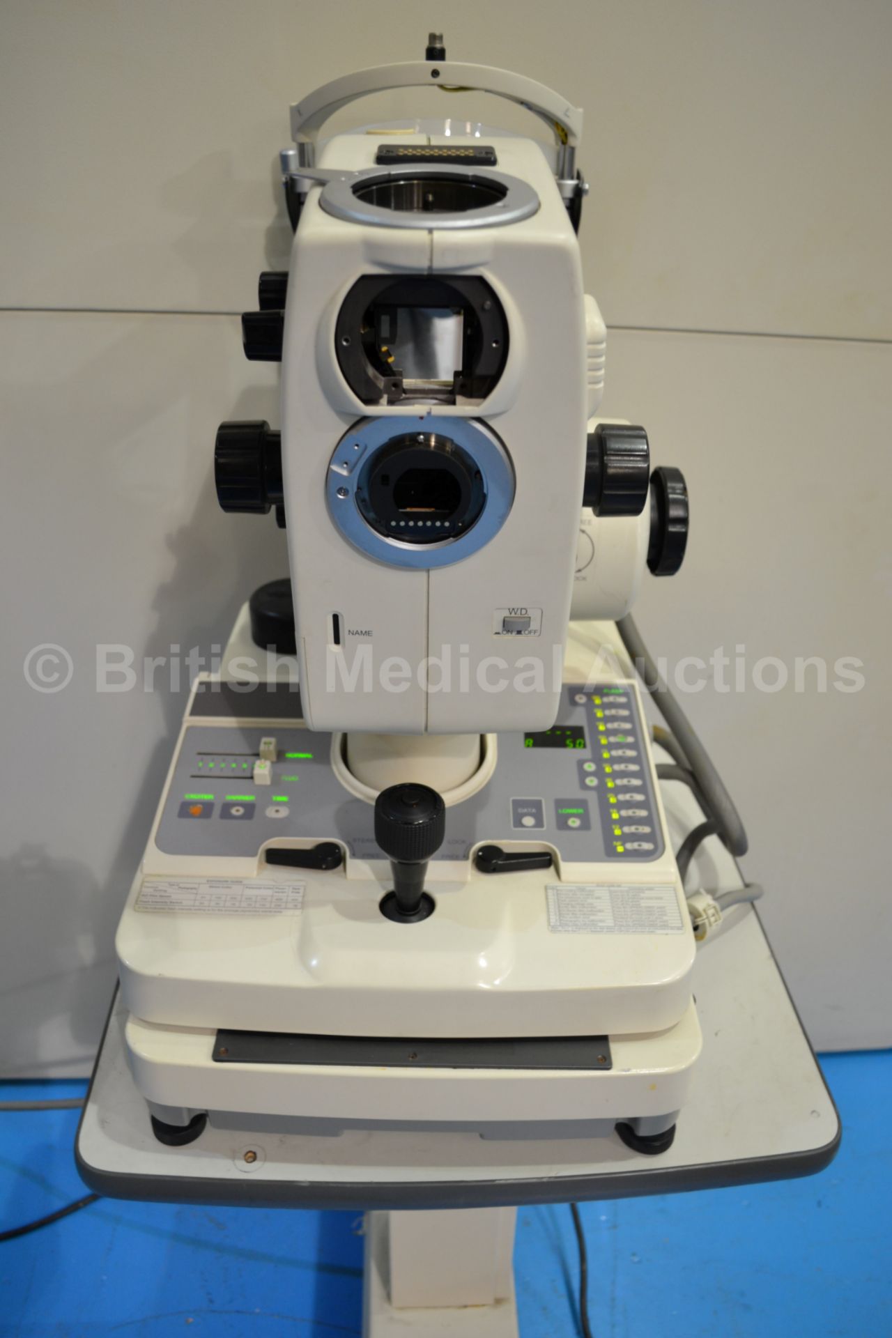 Topcon TRC-50IX Retinal Camera on Motorised Table - Image 4 of 8