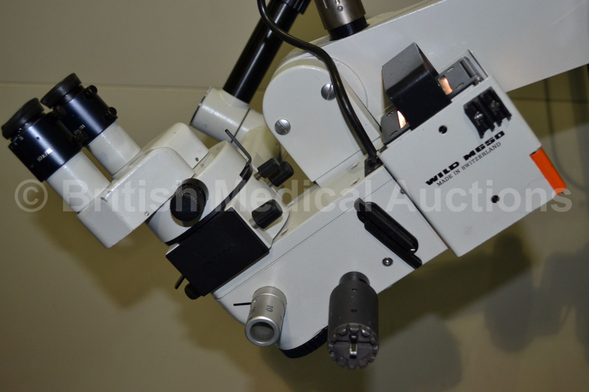 Wild Heerbrugg M650 Dual Operated Surgical Microsc - Image 8 of 8