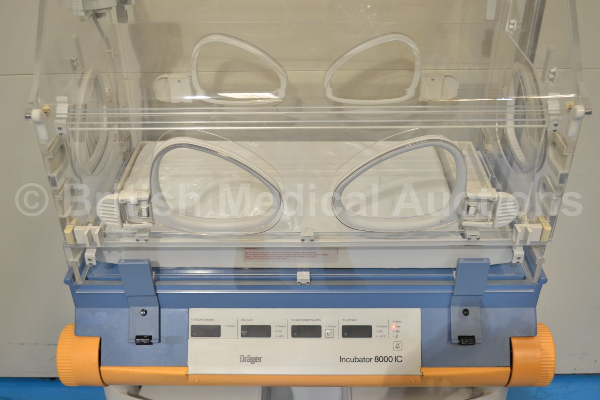 Drager Incubator 8000 IC (Powers Up but Blank Scre - Image 4 of 4