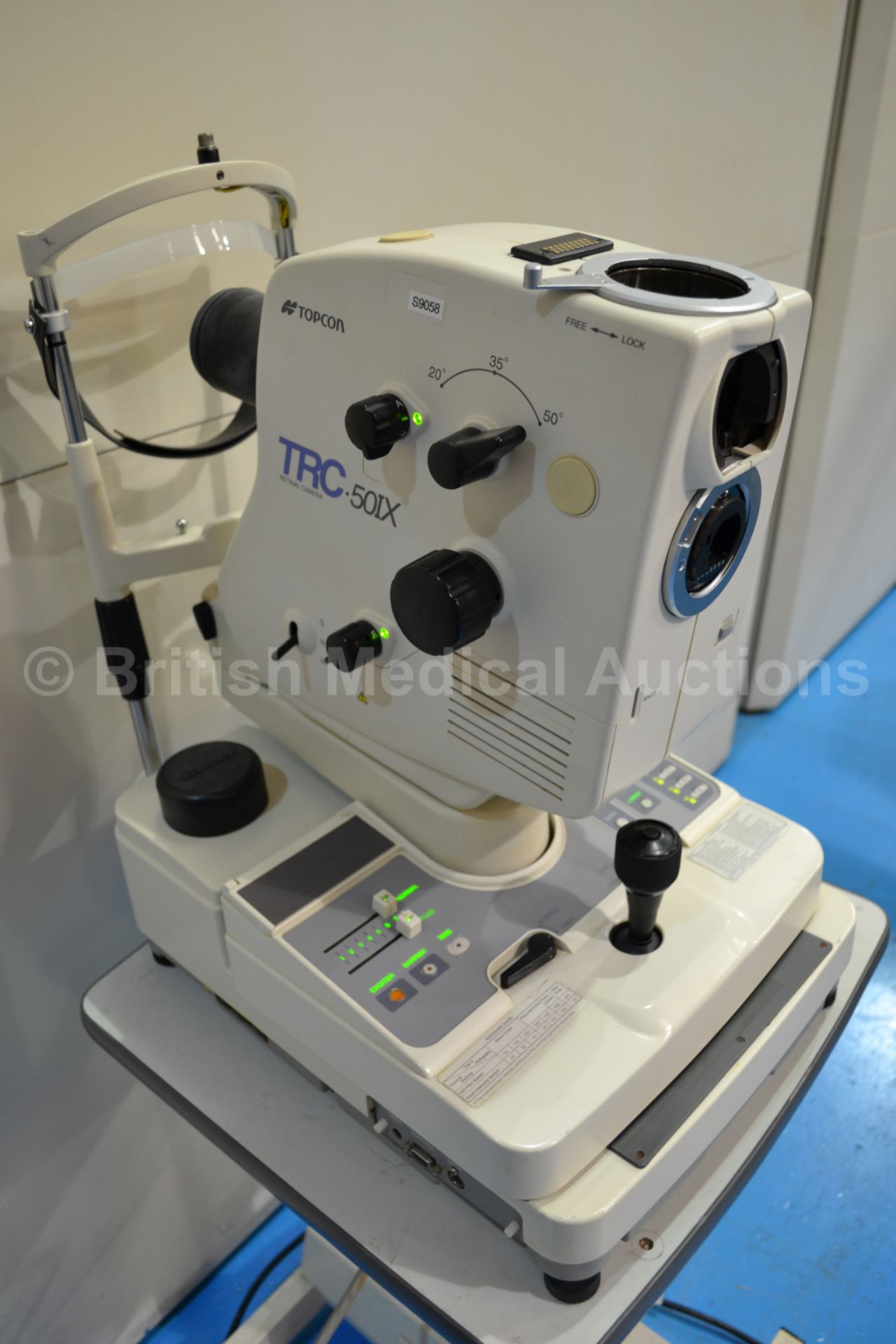 Topcon TRC-50IX Retinal Camera on Motorised Table - Image 7 of 8