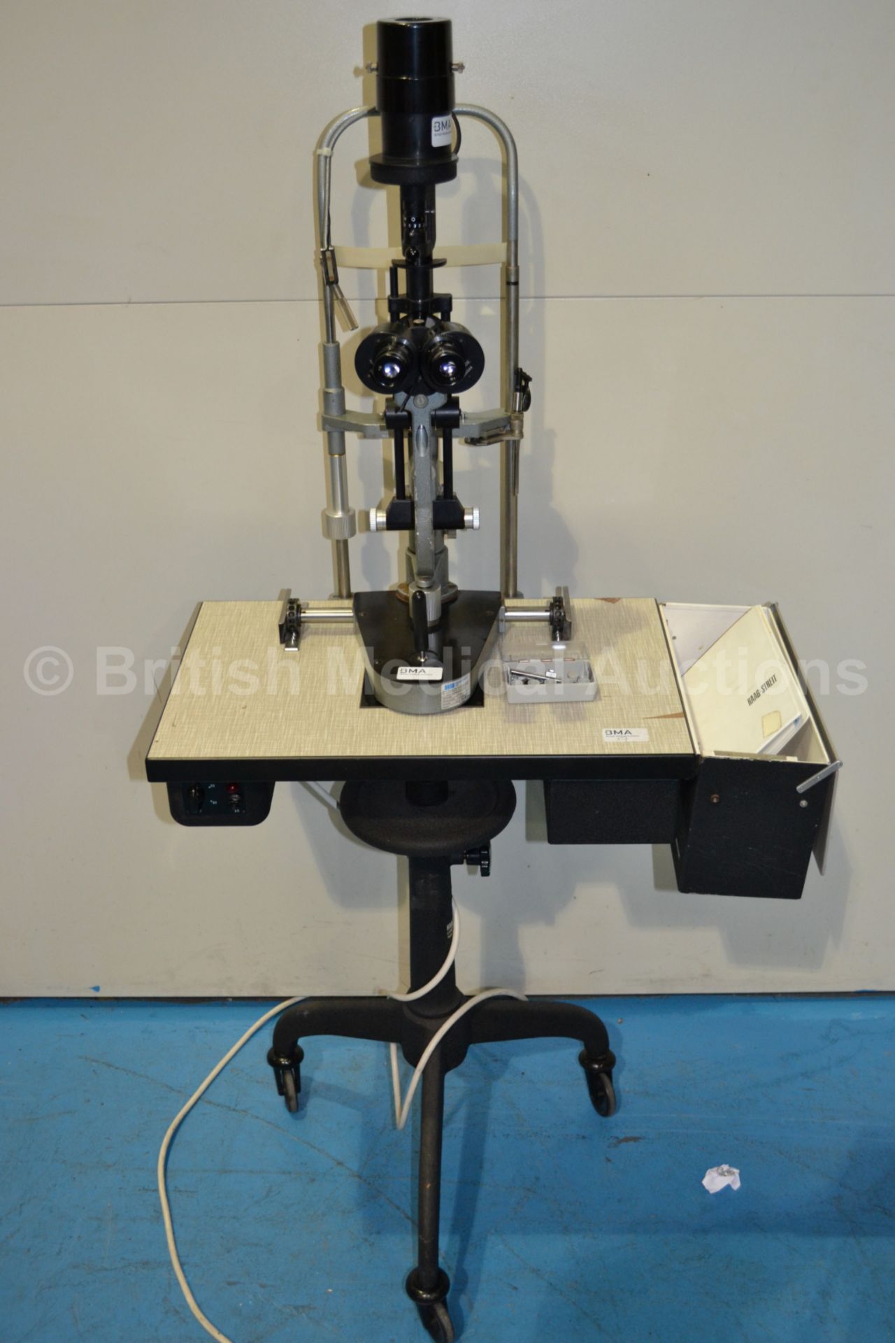 Haag Streit Slit Lamp 900 - Untested Due to Cut Pl