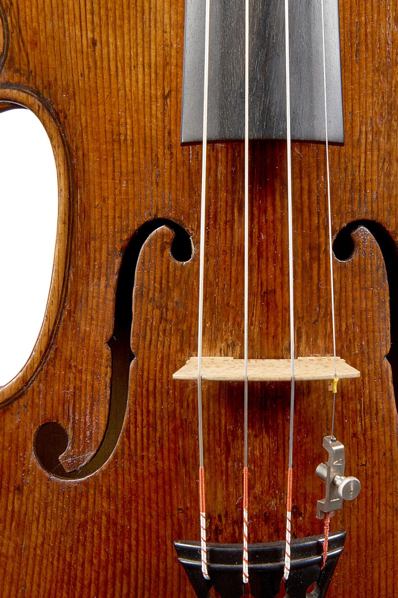 A Very Fine Italian Violin by Anselmo Bellosio, Venice circa 1760 - Image 4 of 6