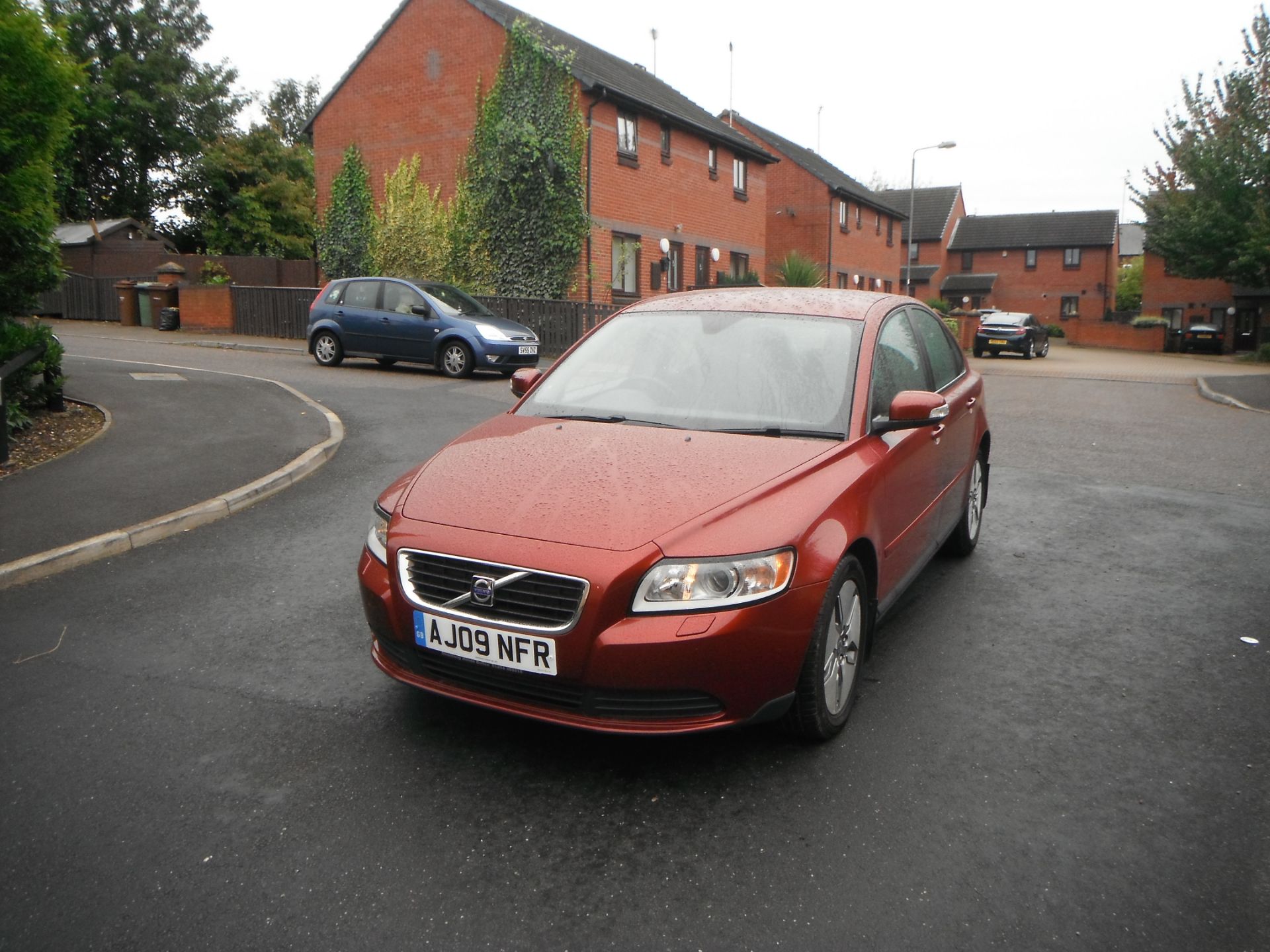 VOLVO S40 DIESEL MANUAL - Image 2 of 8