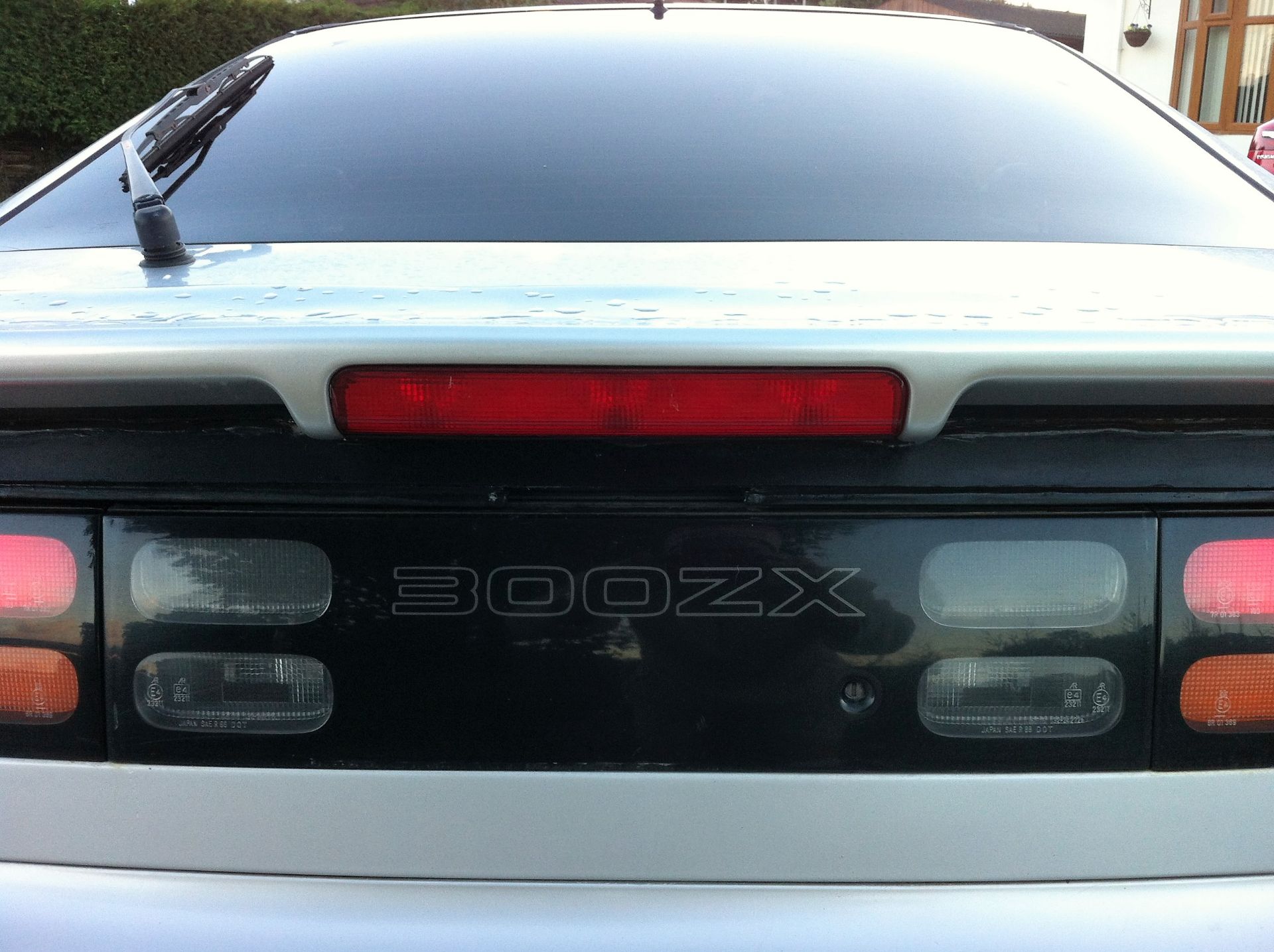 NISSAN 300ZX - Image 9 of 16