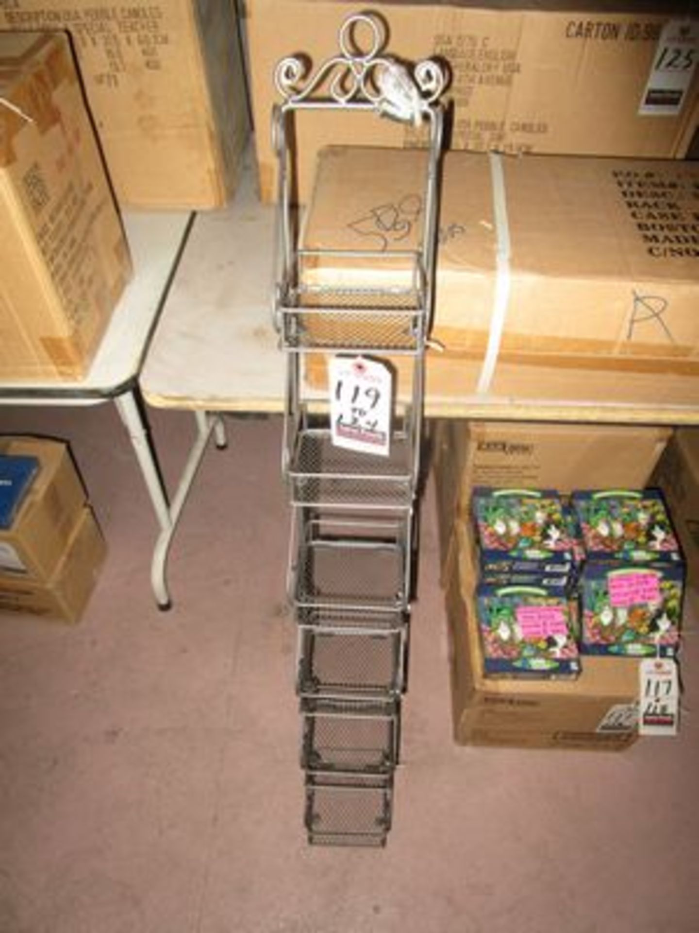 6-TIER MET. WALL RACKS