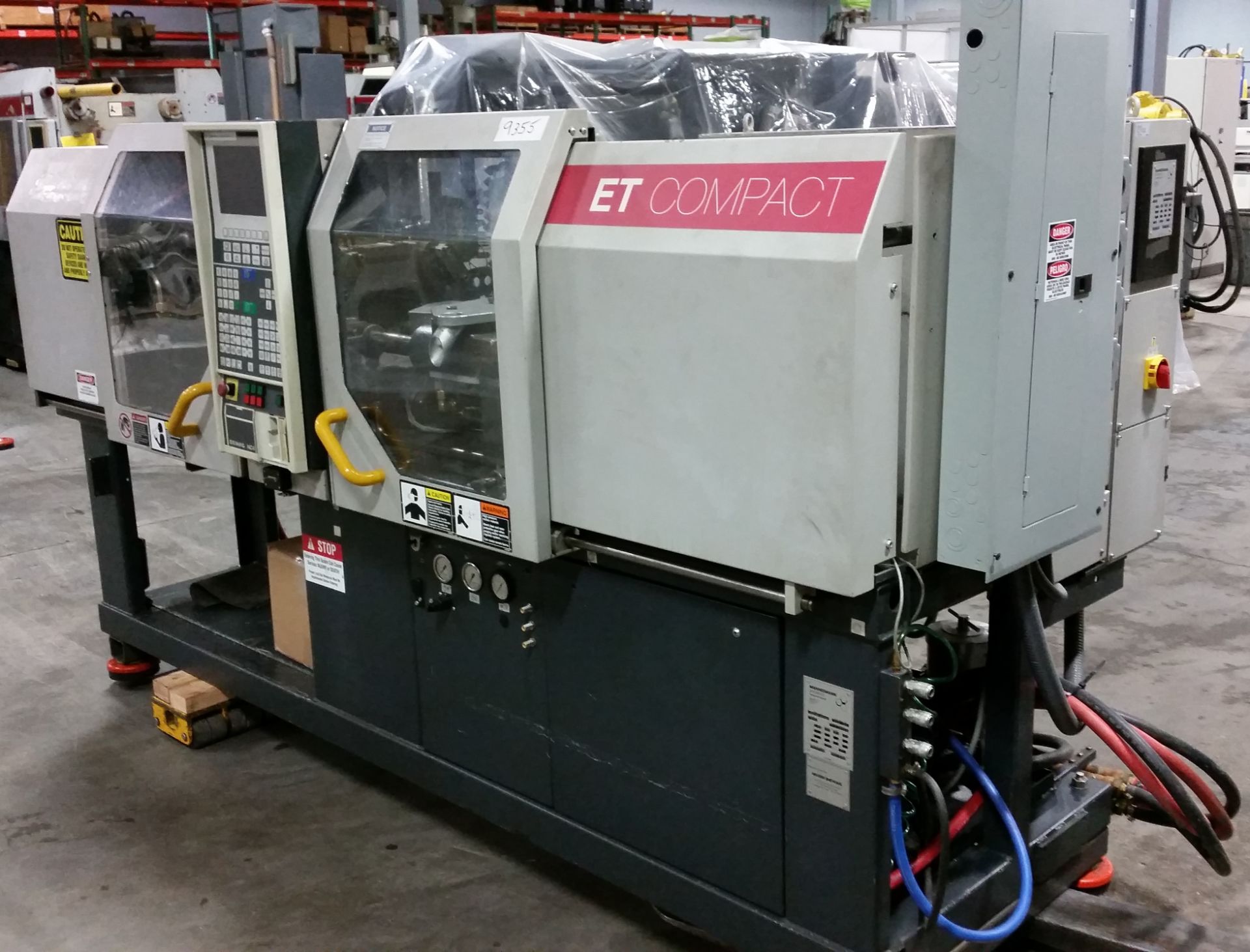 28 Ton, 0.4 oz. DEMAG ERGOtech Injection Molding Machine | Model: ET Compact 250-35 - Image 3 of 6