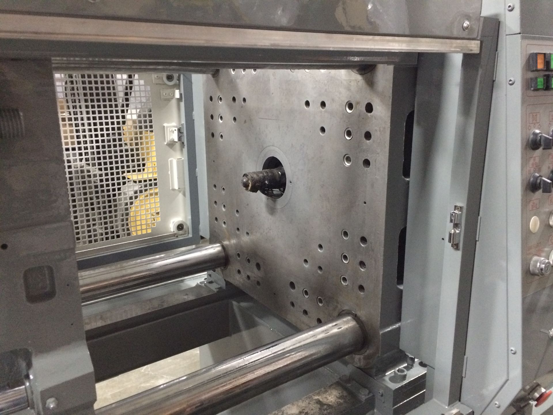 140 Ton, 8.5 oz. NISSEI Injection Molding Machine | Model: FN3000-25A - Image 5 of 8