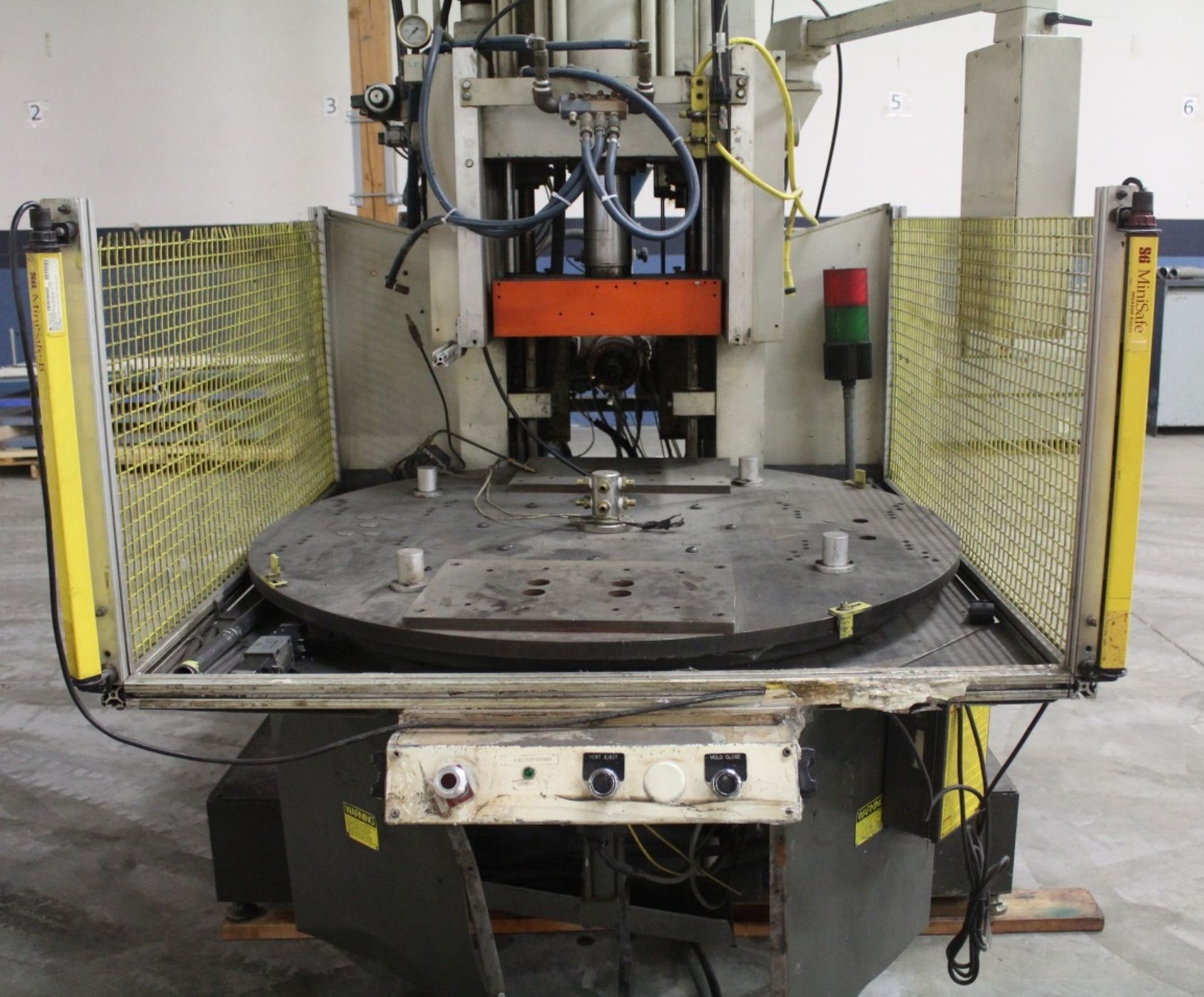 90 Ton, 4.4 oz. CINCINNATI MILACRON Vertical Rotary Injection Molder | Model: Vector CH-90-R - Image 2 of 8