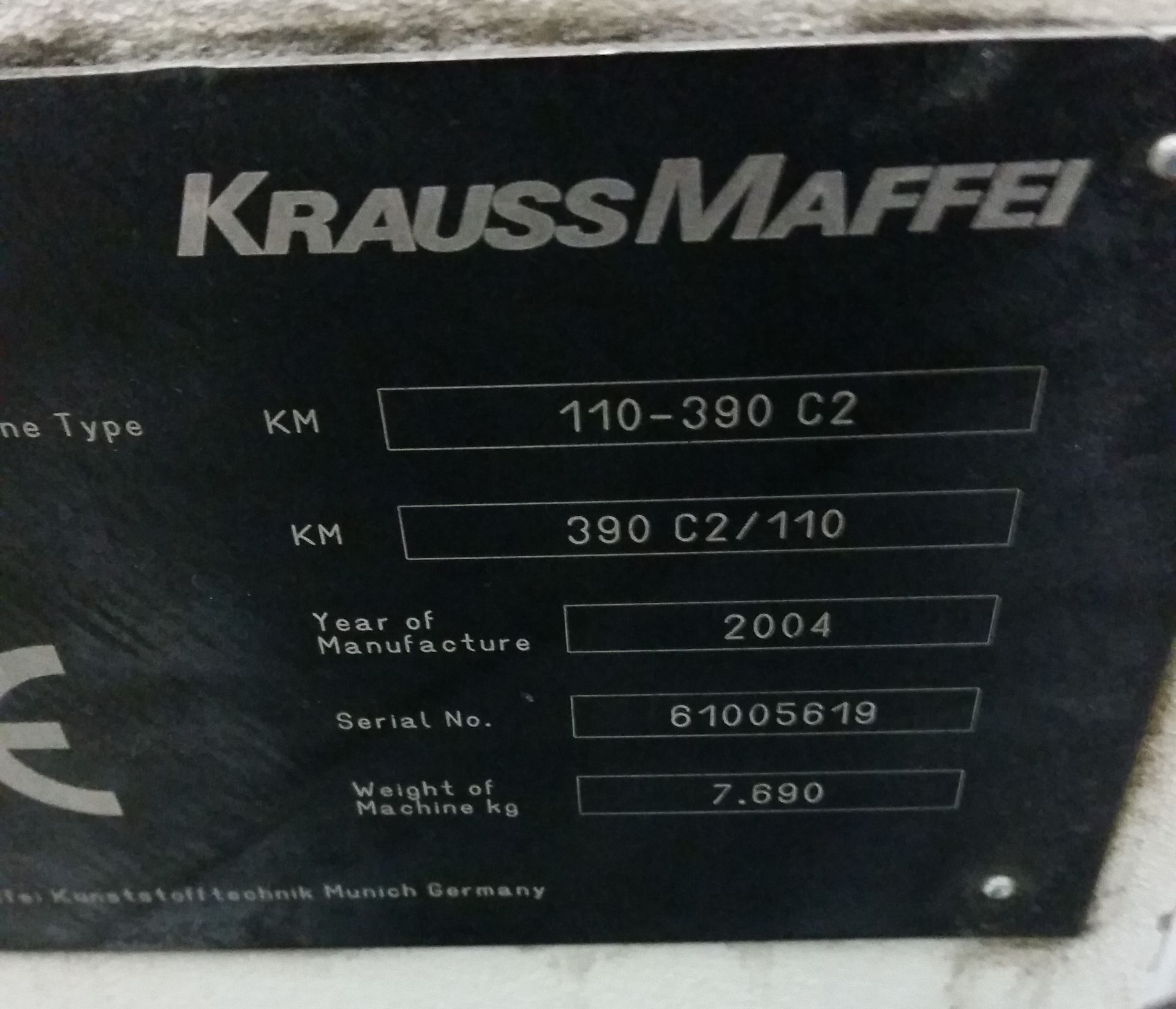 121 Ton, 1.7 oz. KRAUSS MAFFEI Injection Molding Machine | Model: 110-390 C2 | Year: 2004 - Image 6 of 6